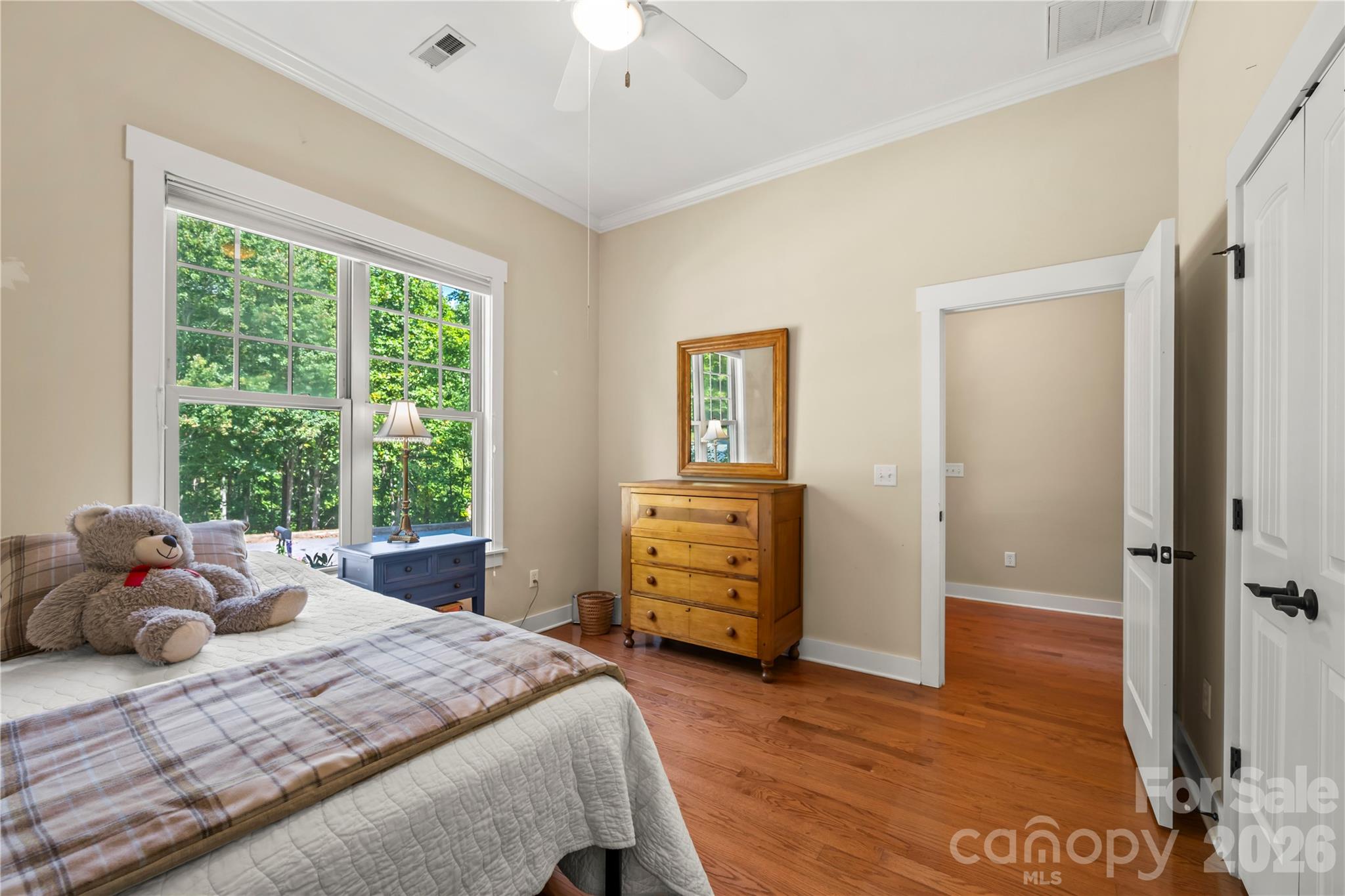 Front bedroom - 27 Dreambird Drive, Leicester