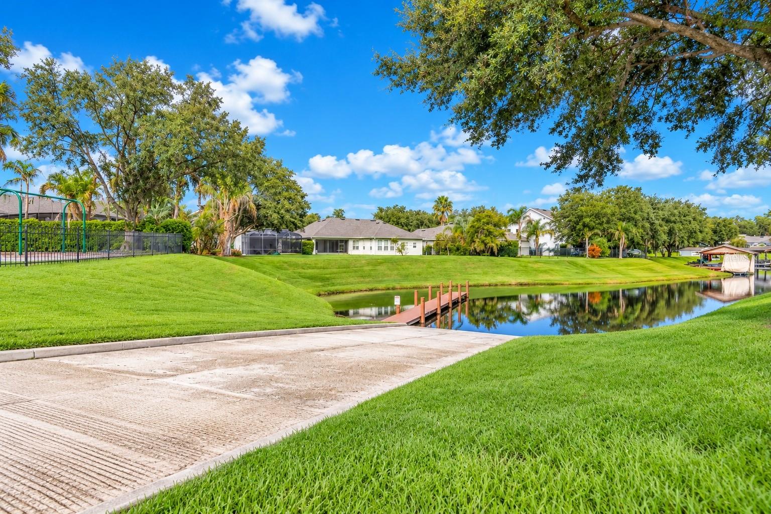 Single Family Residence at 13738 EDEN ISLE BLVD, WINDERMERE, photo 37 of 47