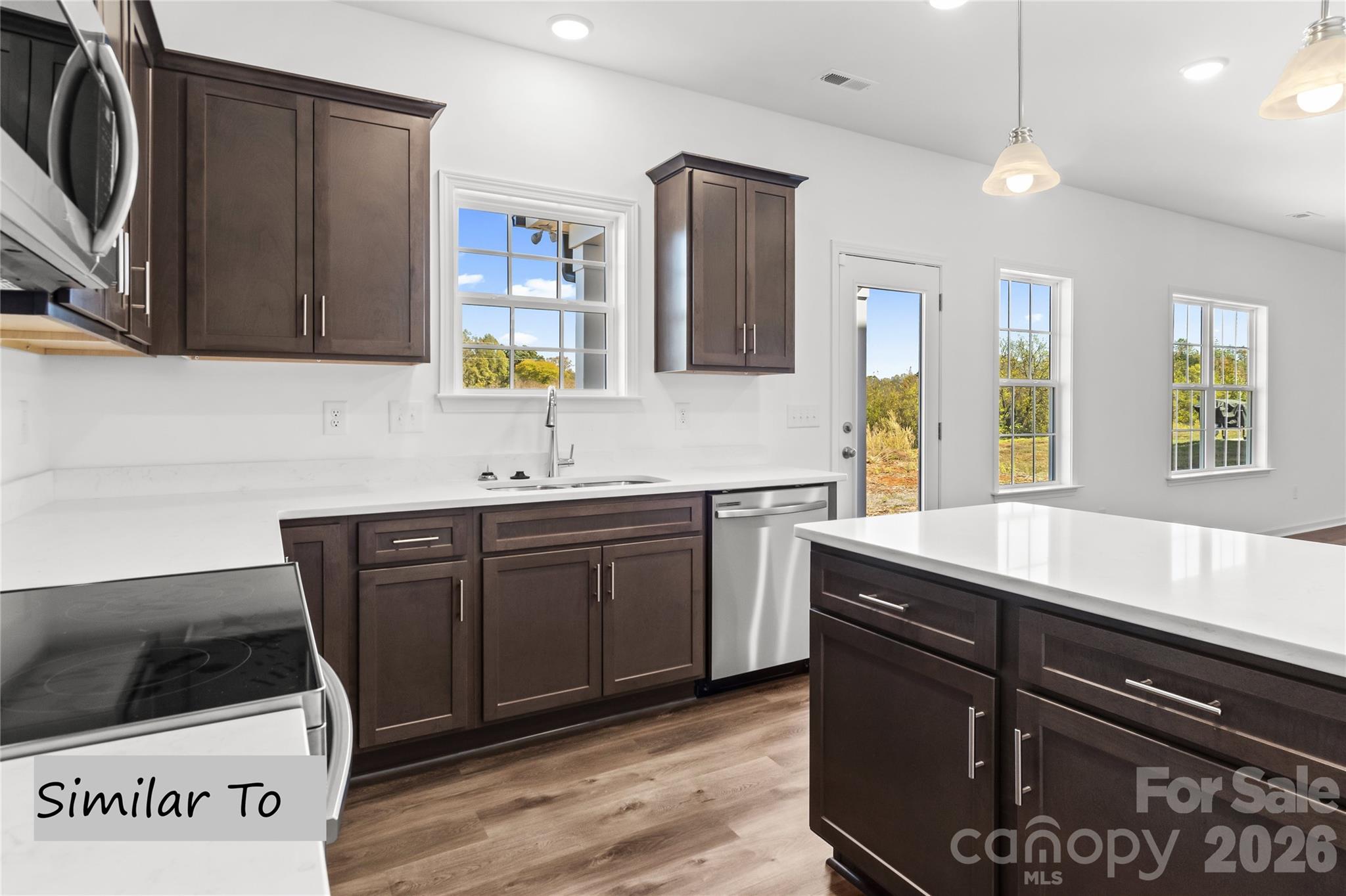 Single Family Residence at 331 Waylon Court, Lexington, photo 4 of 12