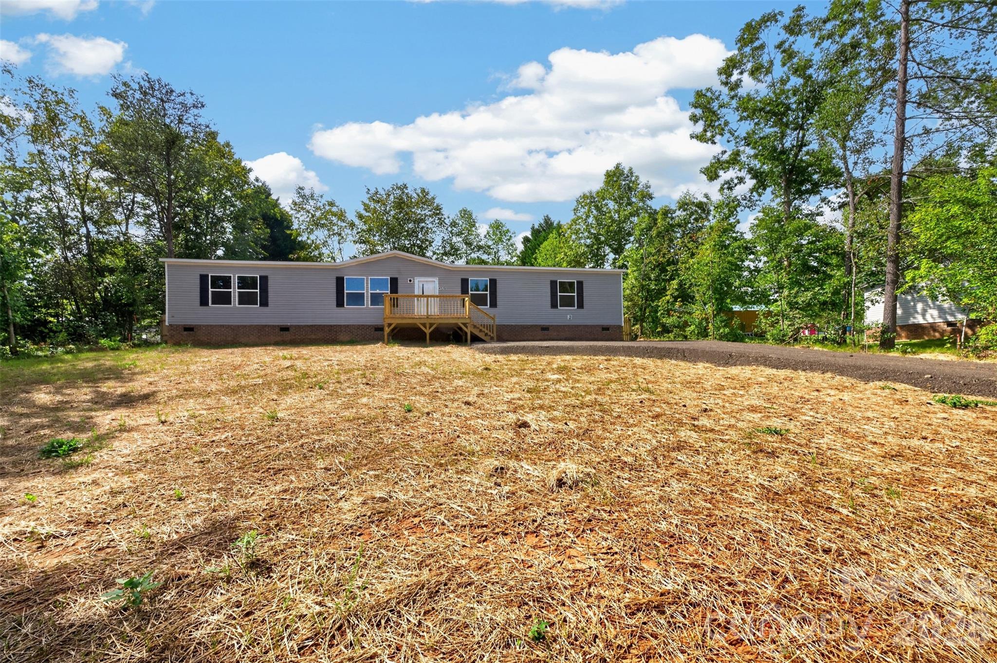 Single Family Residence at 4133 Alderbrook Court, Lenoir, photo 19 of 35