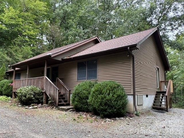 Single Family Residence at 20 Pheasant Run Road, Brevard, photo 3 of 24