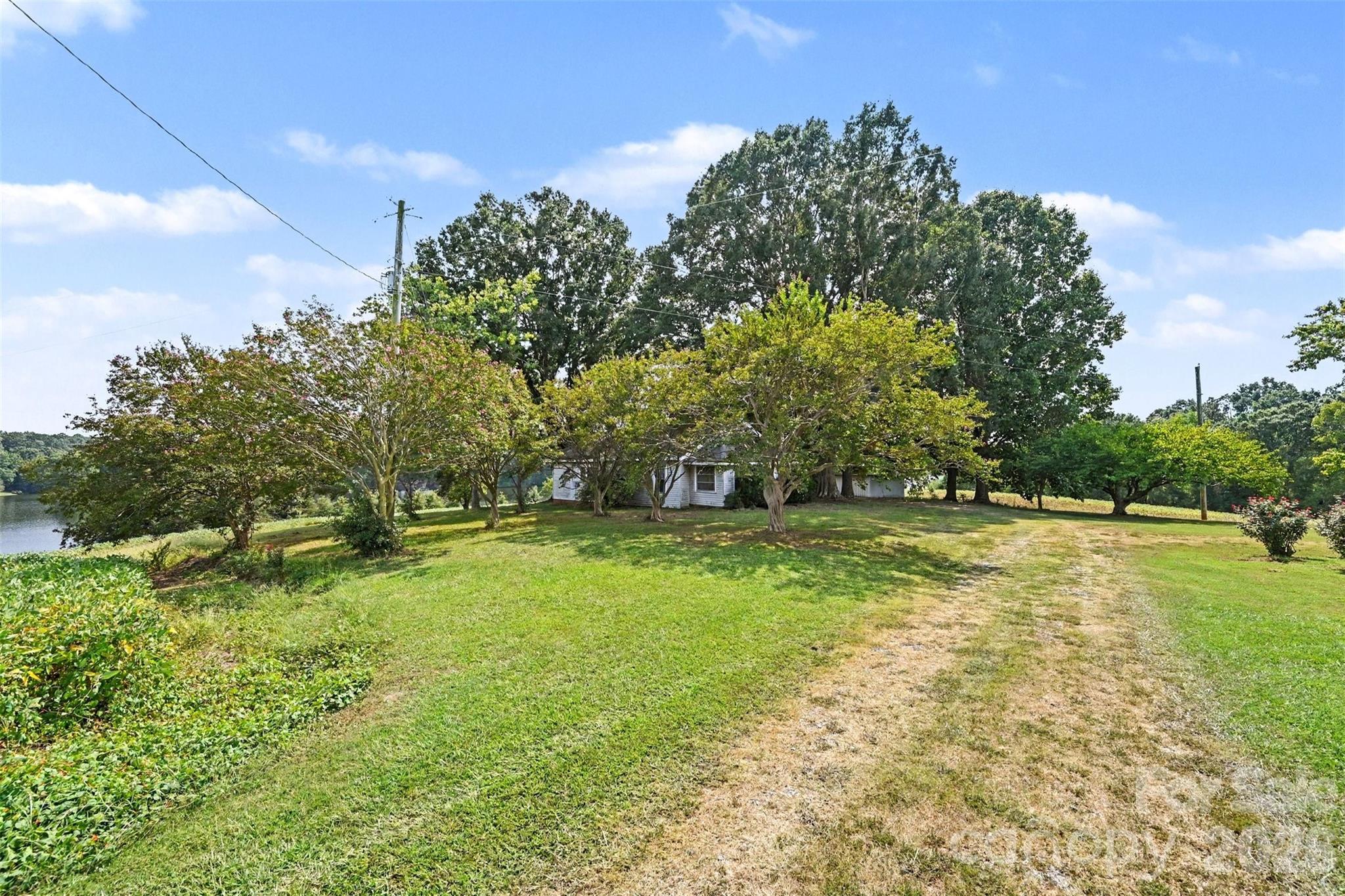Single Family Residence at 1448 Tomberlin Road, Monroe, photo 14 of 23