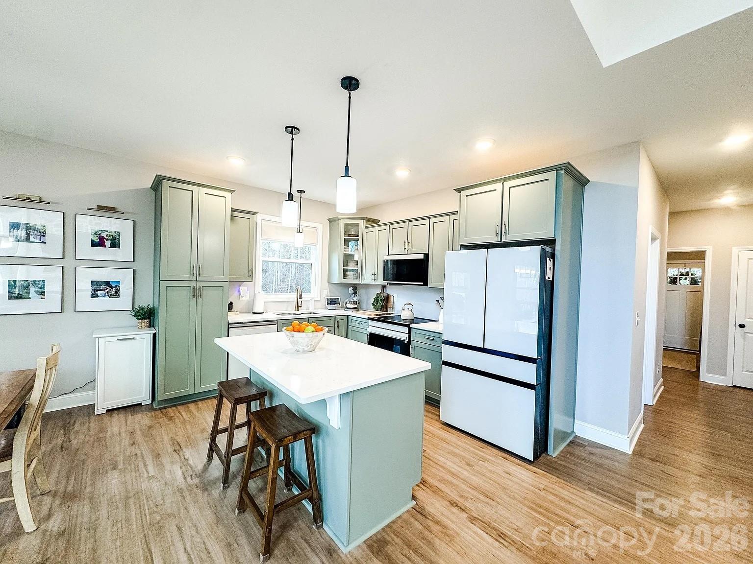 Single Family Residence at 71 View Ridge Parkway, Leicester, photo 8 of 32