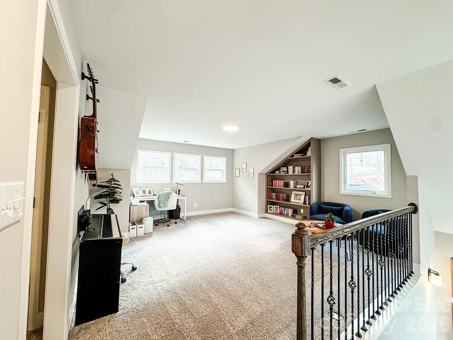 Single Family Residence at 71 View Ridge Parkway, Leicester, photo 15 of 32