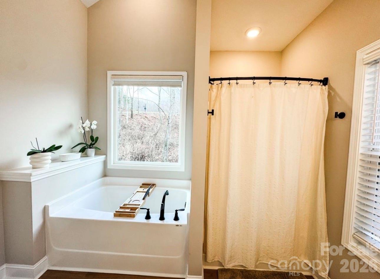 Single Family Residence at 71 View Ridge Parkway, Leicester, photo 20 of 32