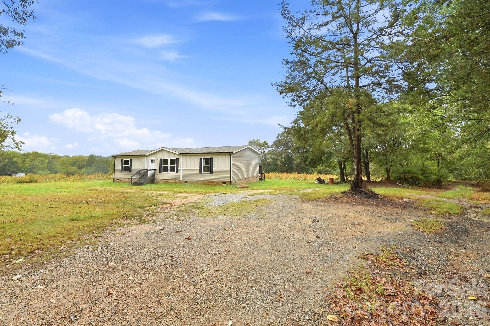 Single Family Residence at 718 Marys Grove Church Road, Kings Mountain, photo 3 of 32