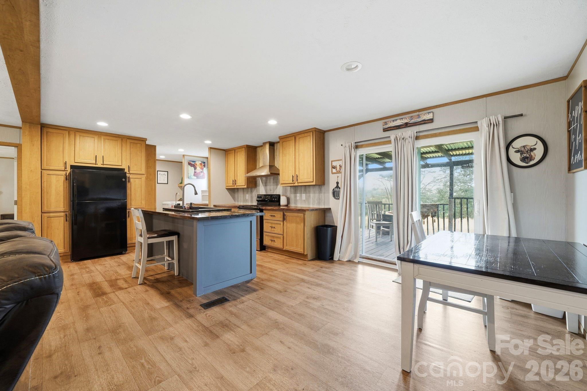 Single Family Residence at 718 Marys Grove Church Road, Kings Mountain, photo 9 of 32