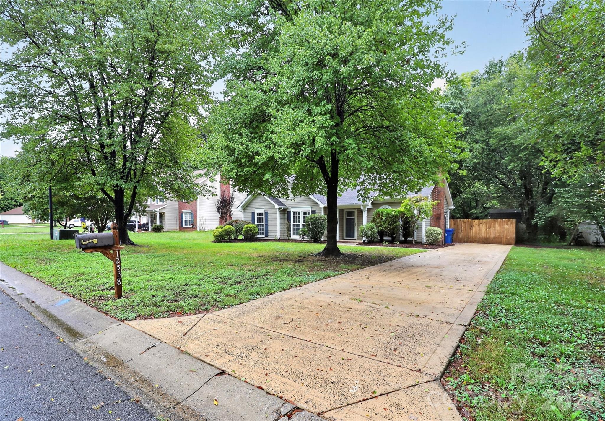 Single Family Residence at 12538 Levins Hall Road, Huntersville, photo 4 of 37