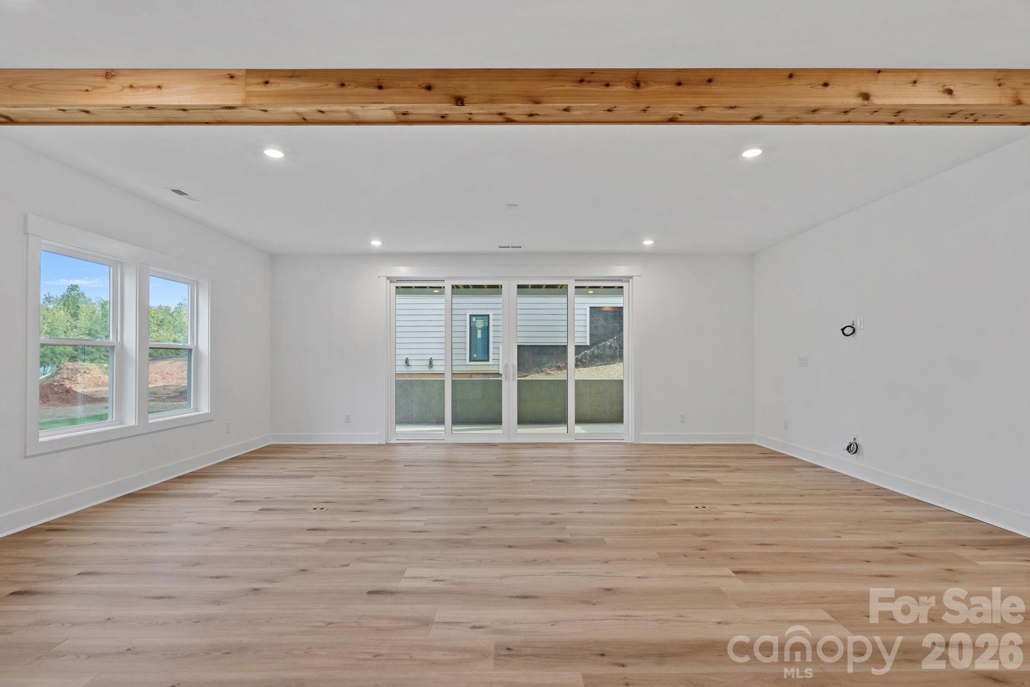 Basement Recreation Room with Wet Bar and walkout access - 4477 Splash Trail, Sherrills Ford