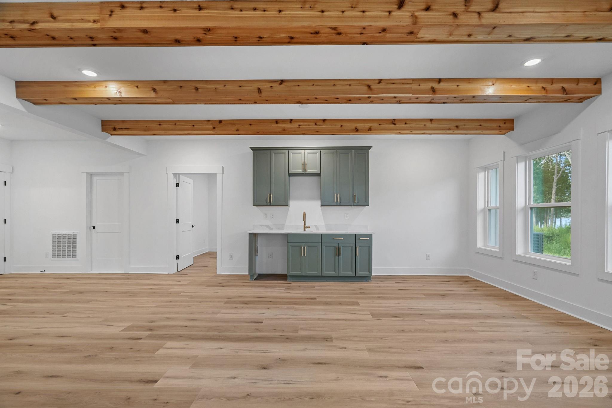 Basement Recreation Room with Wet Bar and walkout access - 4477 Splash Trail, Sherrills Ford