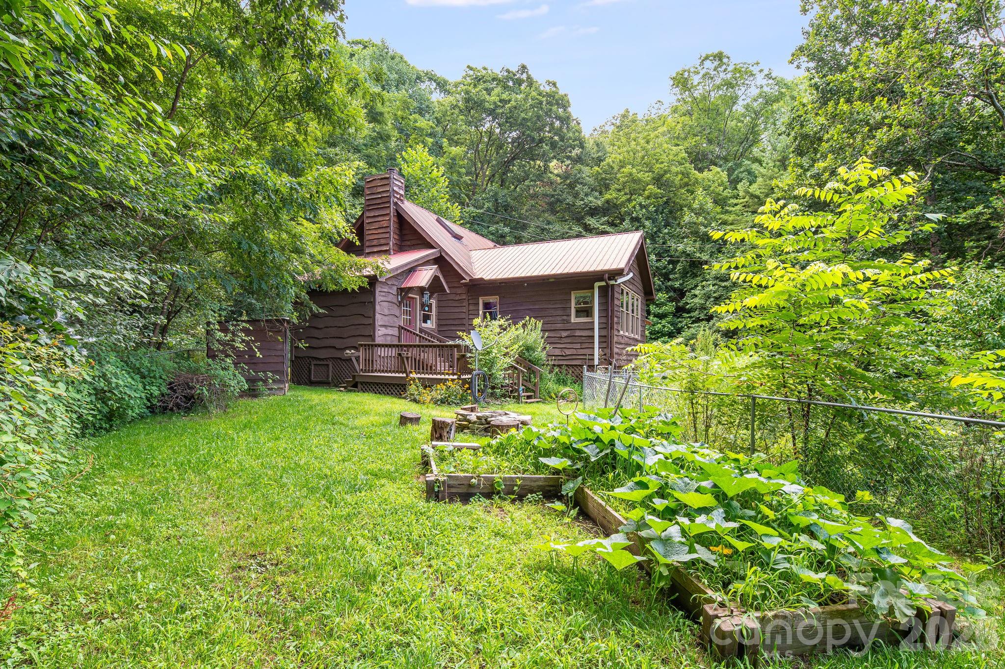 Single Family Residence at 125 Hyacinth Drive, Clyde, photo 25 of 27