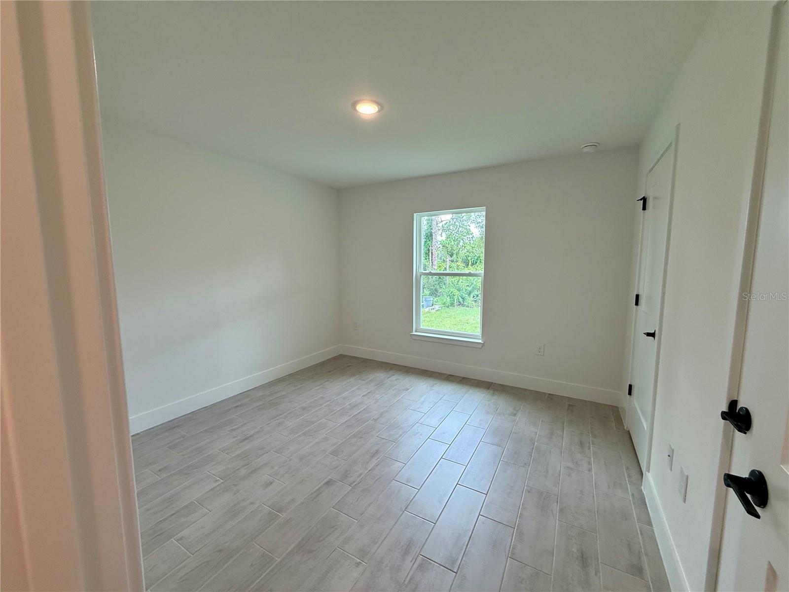 Single Family Residence at 14163 OSTROM AVE, PORT CHARLOTTE, photo 23 of 32