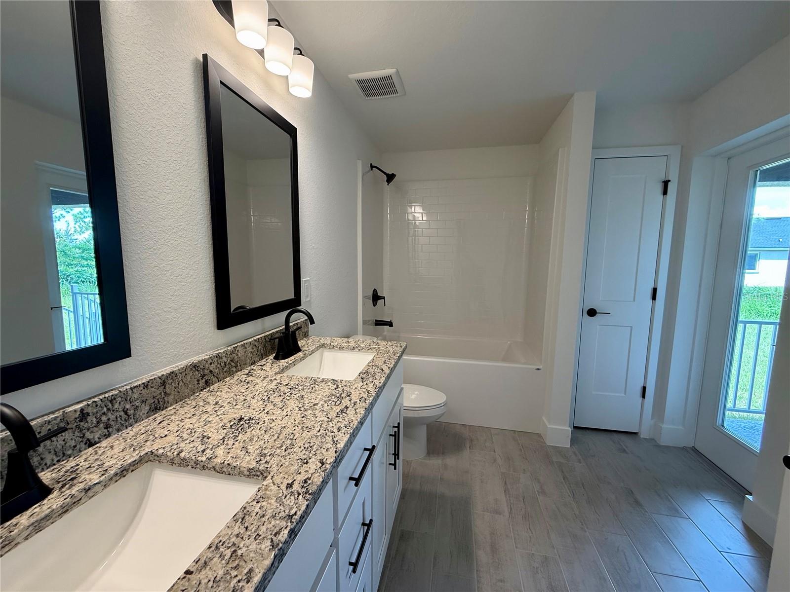 Single Family Residence at 15585 ALDAMA CIR, PORT CHARLOTTE, photo 13 of 25