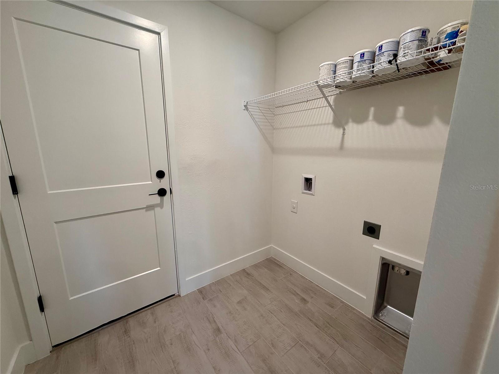 Single Family Residence at 15585 ALDAMA CIR, PORT CHARLOTTE, photo 20 of 25