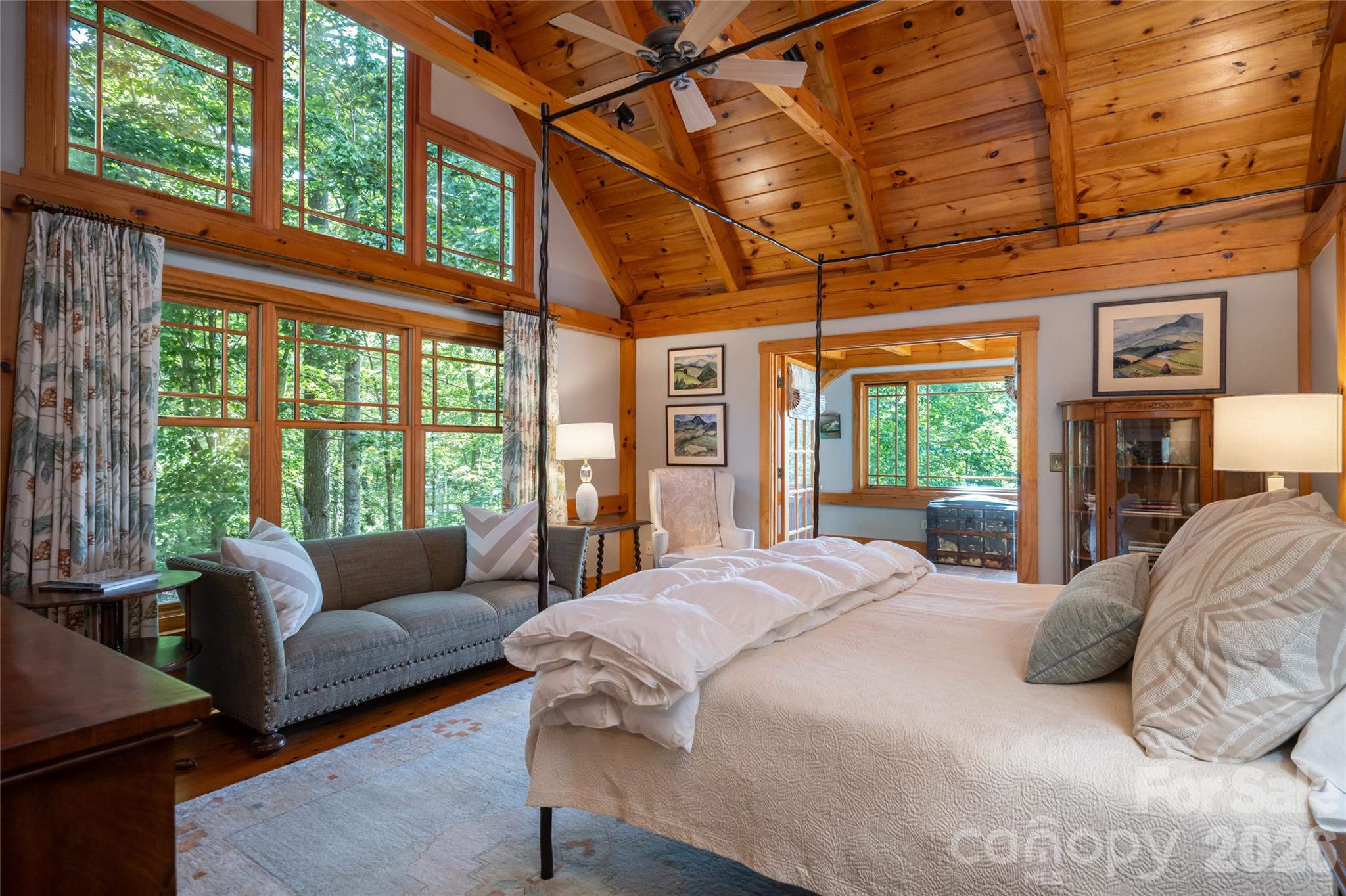 Primary suite - 137 Bear Landing Drive, Hendersonville