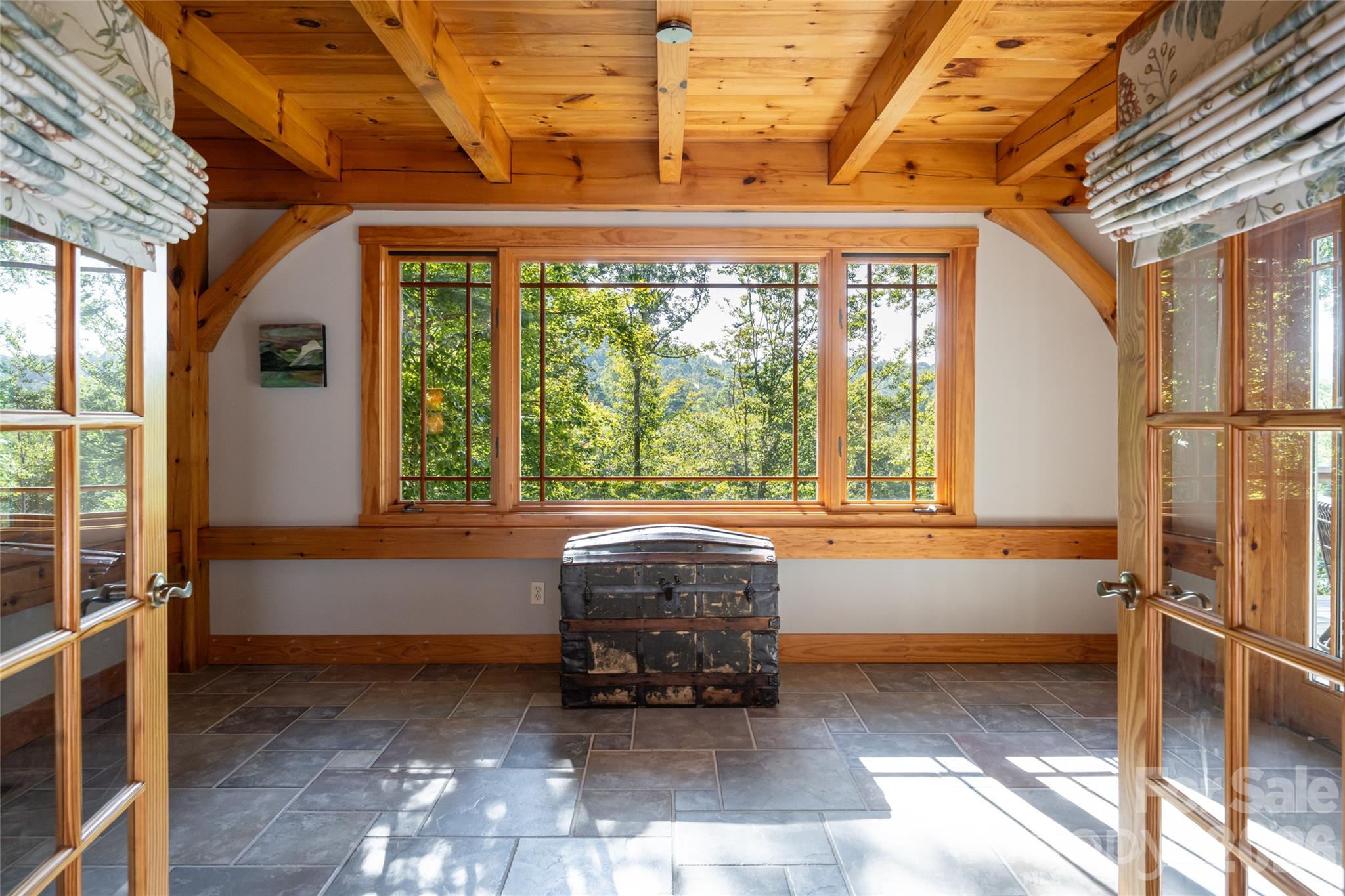 Primary suite sitting room - 137 Bear Landing Drive, Hendersonville