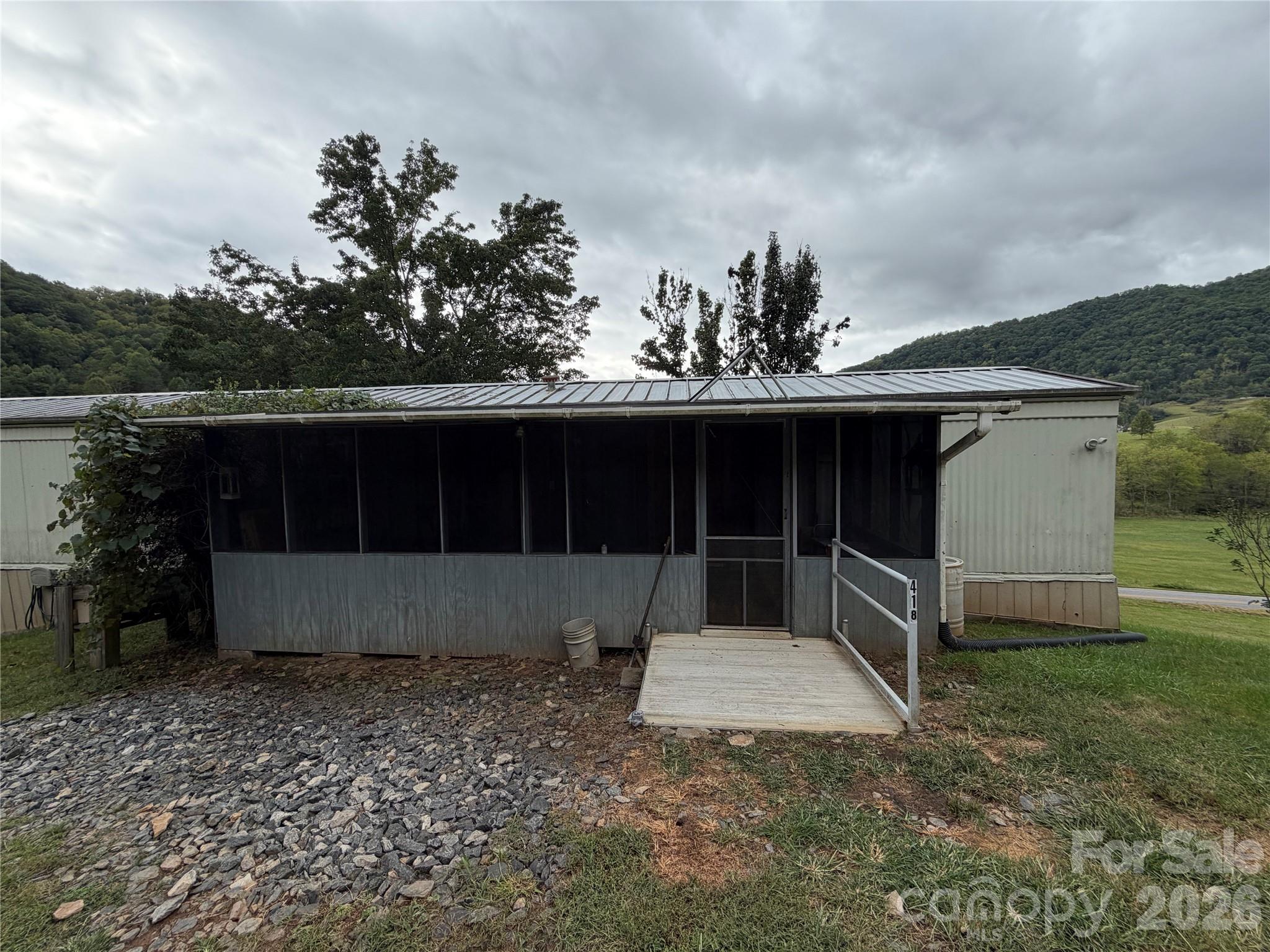 Entrance to porch from driveway and accessible ramp - 418 Green Valley Road, Leicester