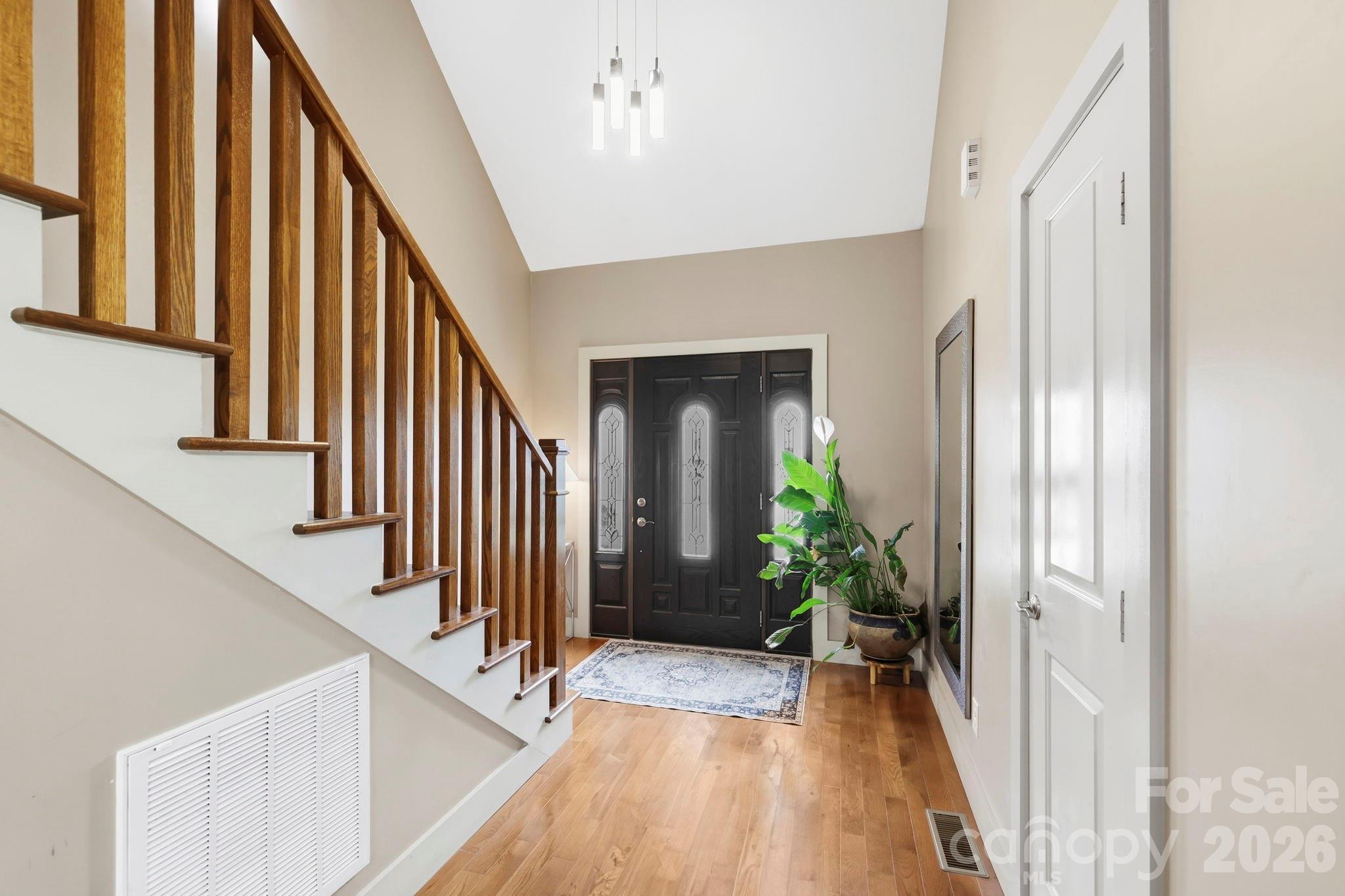 Single Family Residence at 9 Pondberry Court, Asheville, photo 11 of 47