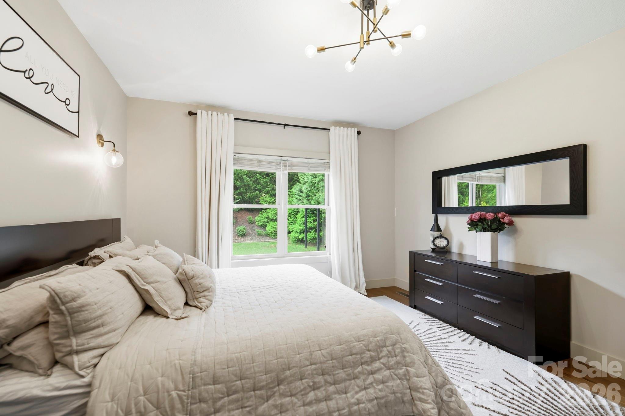 Primary bedroom - 9 Pondberry Court, Asheville