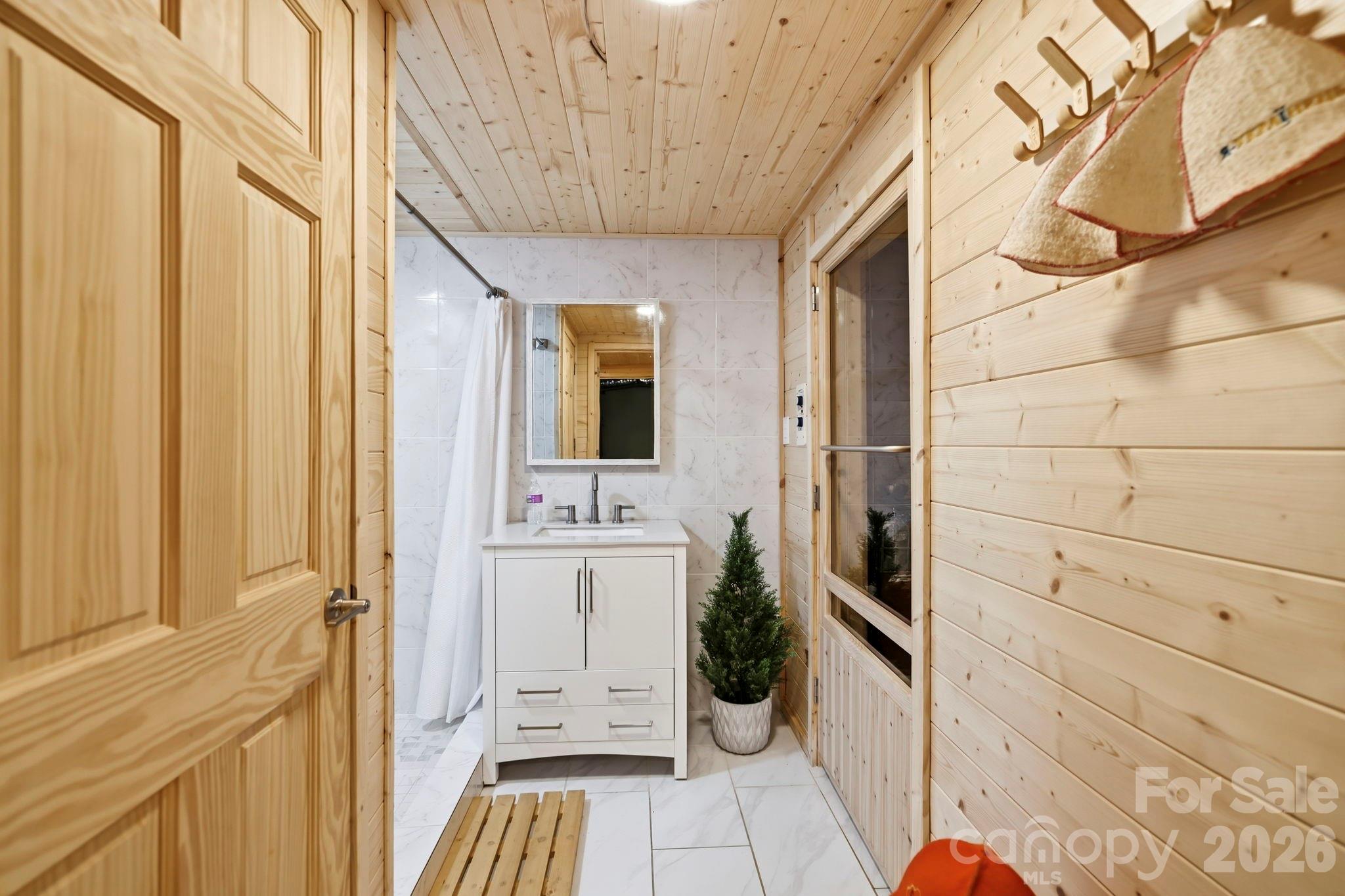 Full bath in basement - 9 Pondberry Court, Asheville