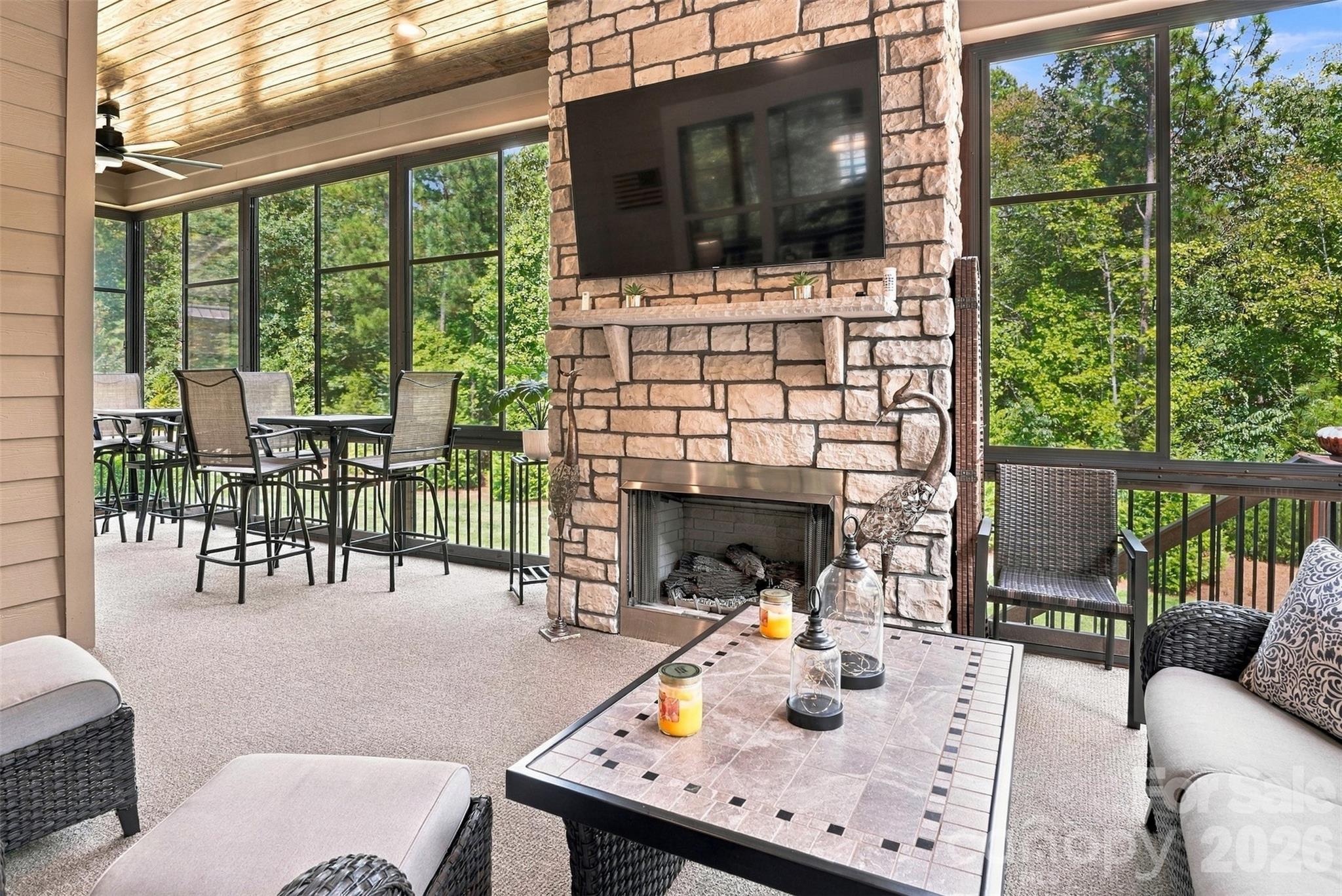 Single Family Residence at 917 Catawba Shores Drive, Rock Hill, photo 38 of 45