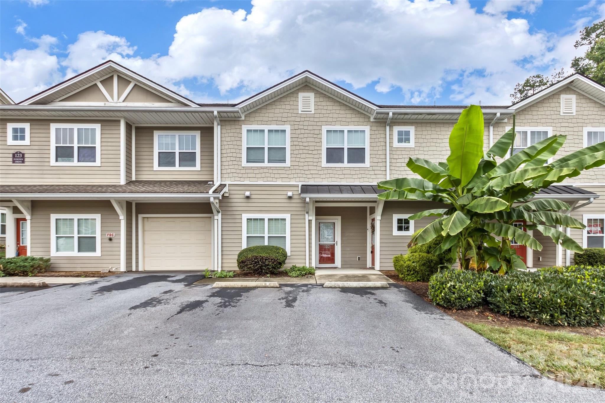 123 Foxden Drive