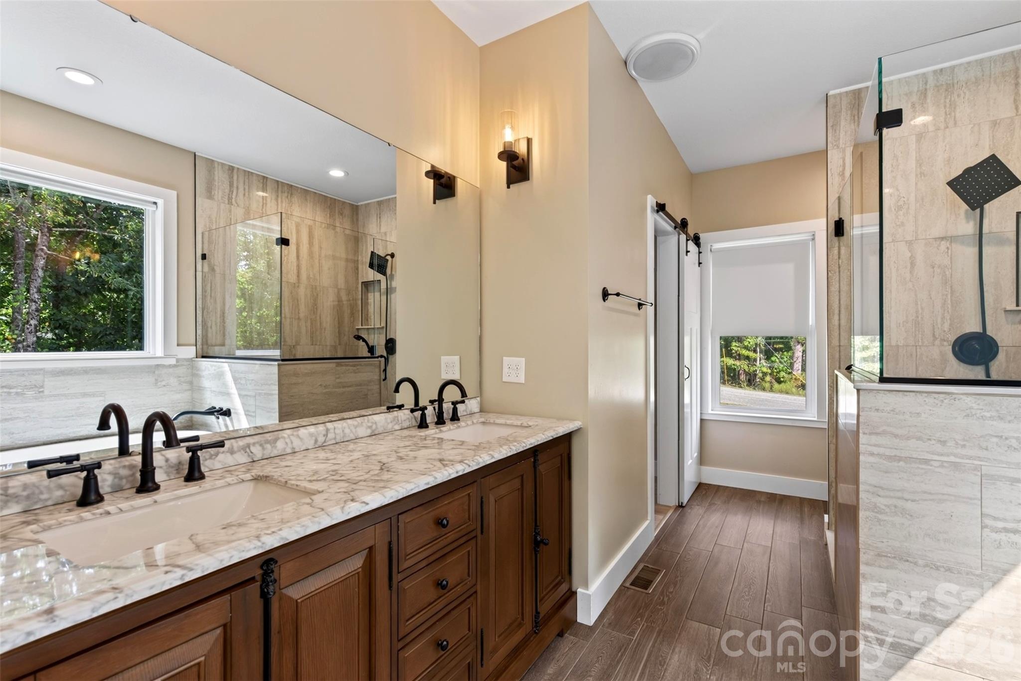 well-appointed en-suite bathroom in primary - 131 Ridge Road, Candler