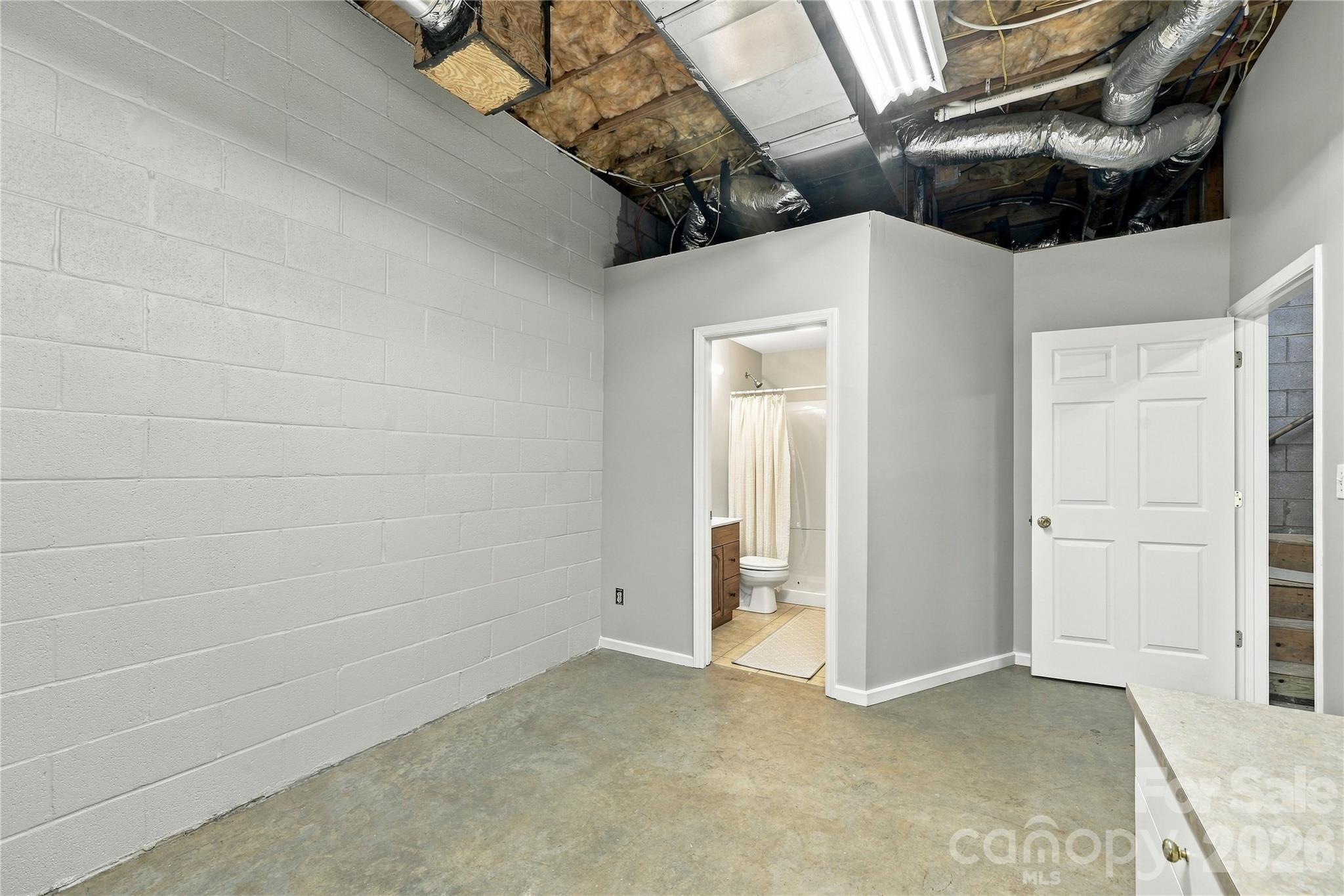 Single Family Residence at 232 Pebble Stone Lane, Matthews, photo 33 of 47