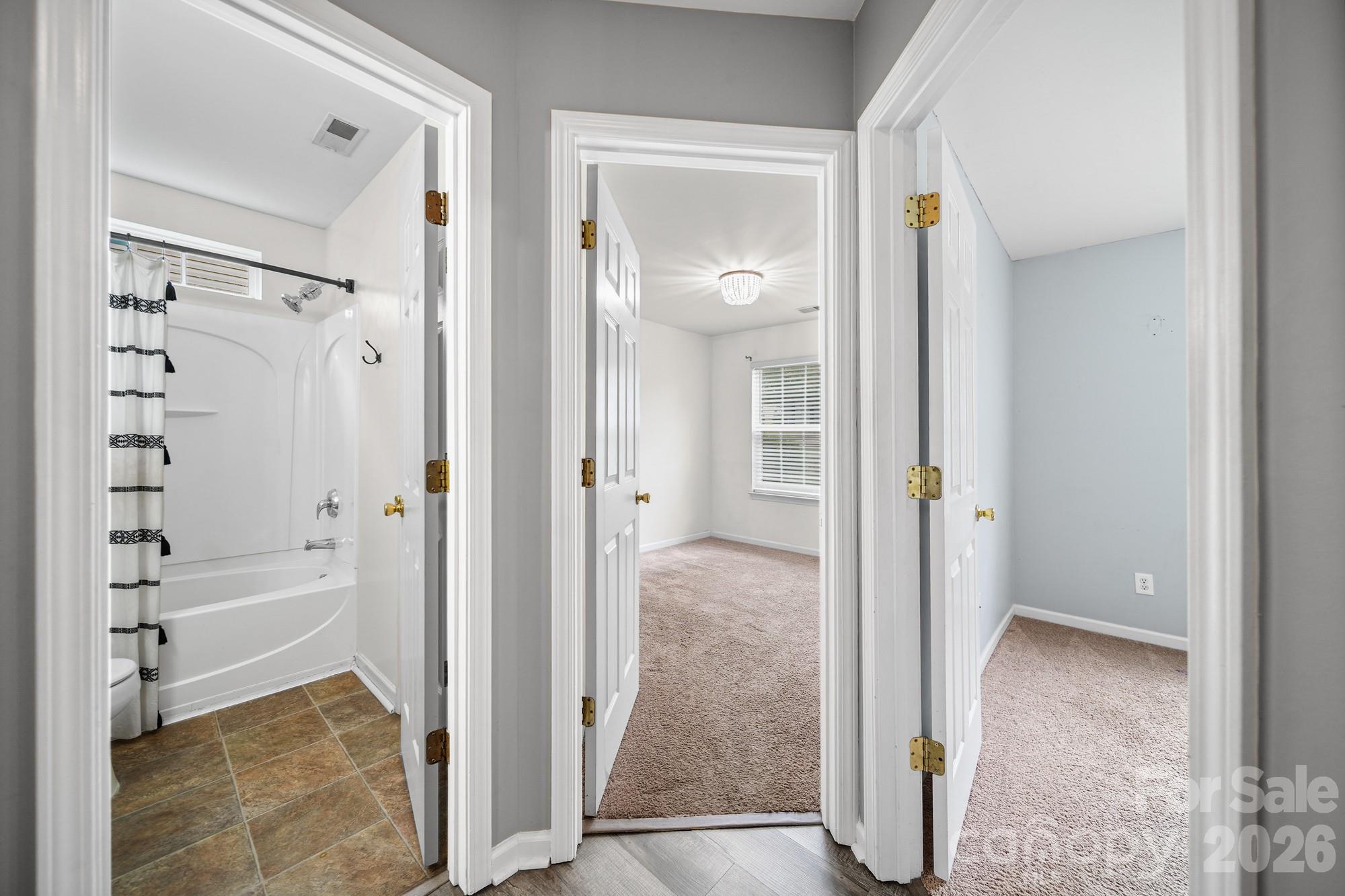 Single Family Residence at 1405 Spring View Court, Rock Hill, photo 15 of 28