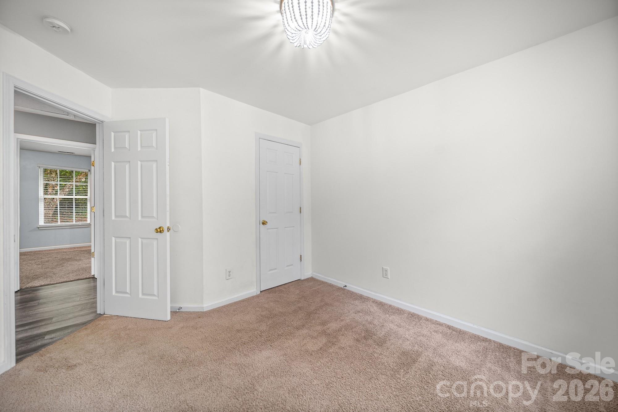 Single Family Residence at 1405 Spring View Court, Rock Hill, photo 18 of 28