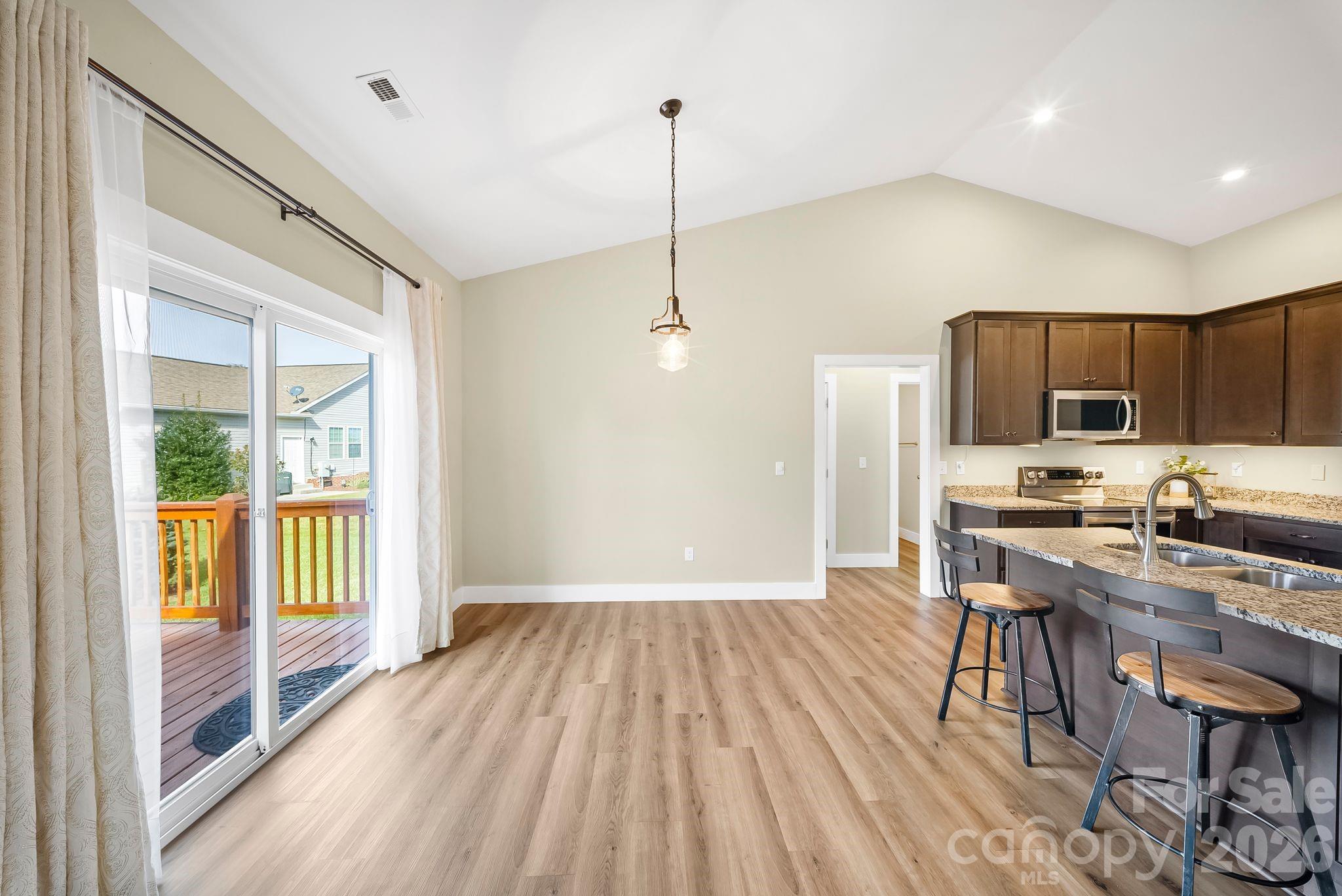 Single Family Residence at 457 Riverwind Drive, Hendersonville, photo 13 of 33