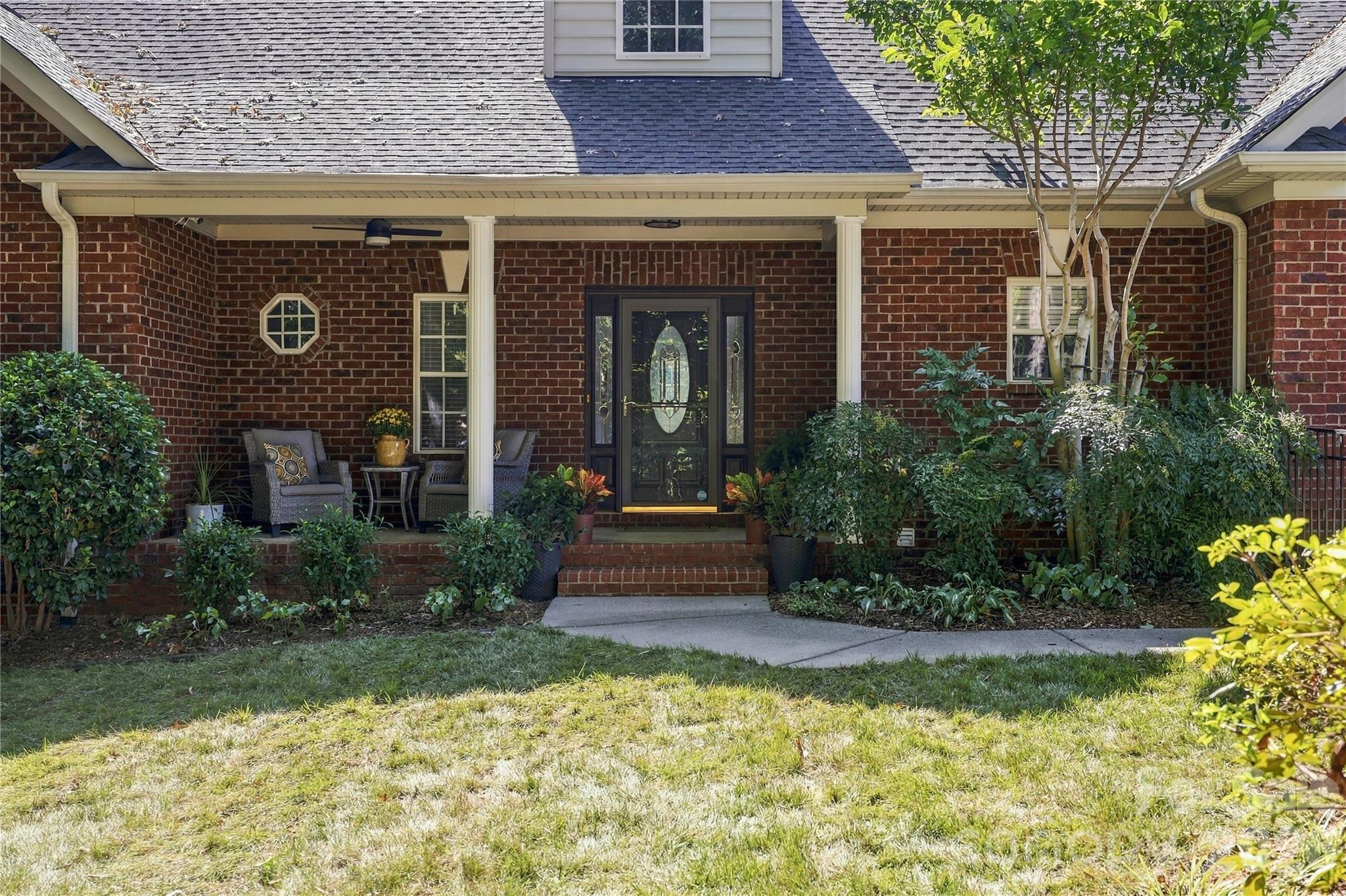 Single Family Residence at 232 Pebble Stone Lane, Matthews, photo 43 of 47