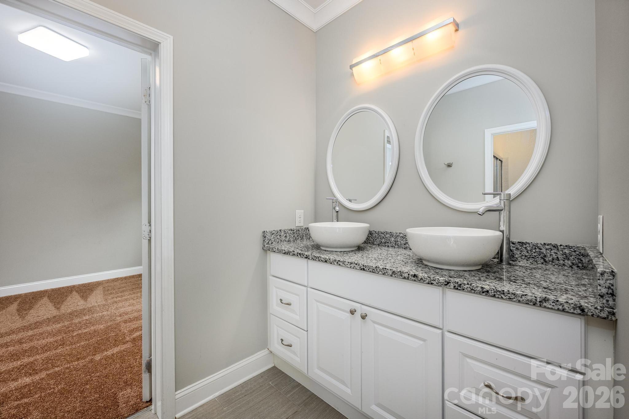 Jack and Jill Bath Dual Sinks - 519 Union Street S, Concord