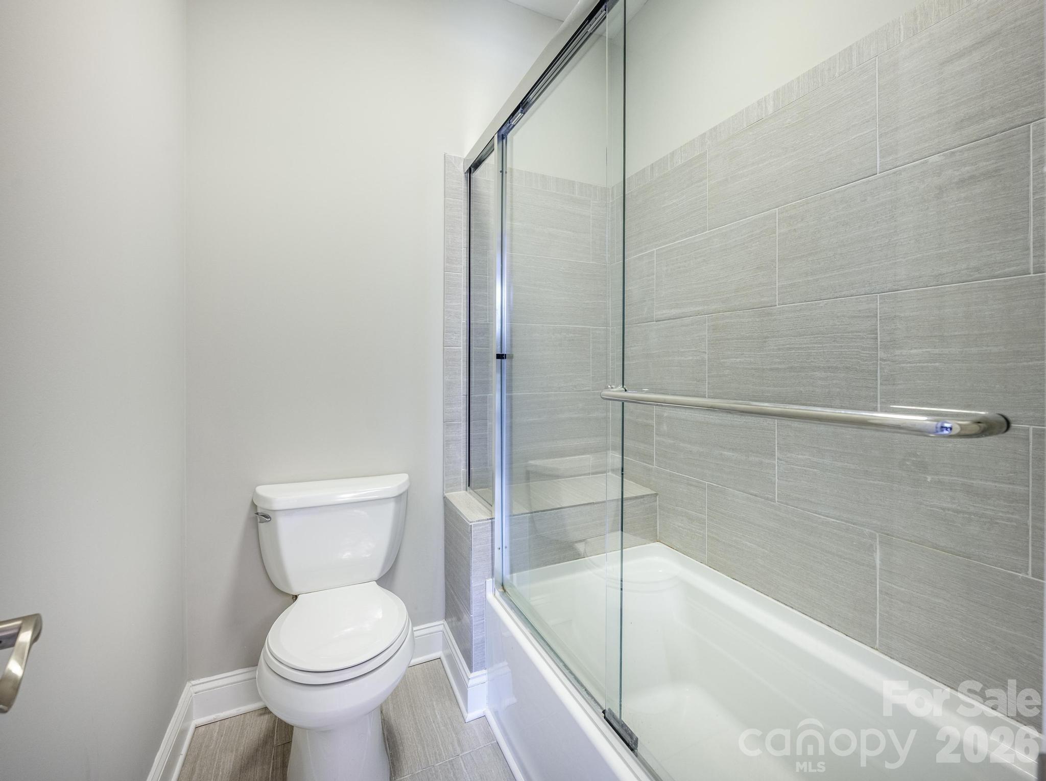 Jack and Jill Bath Tub/Shower Combo - 519 Union Street S, Concord