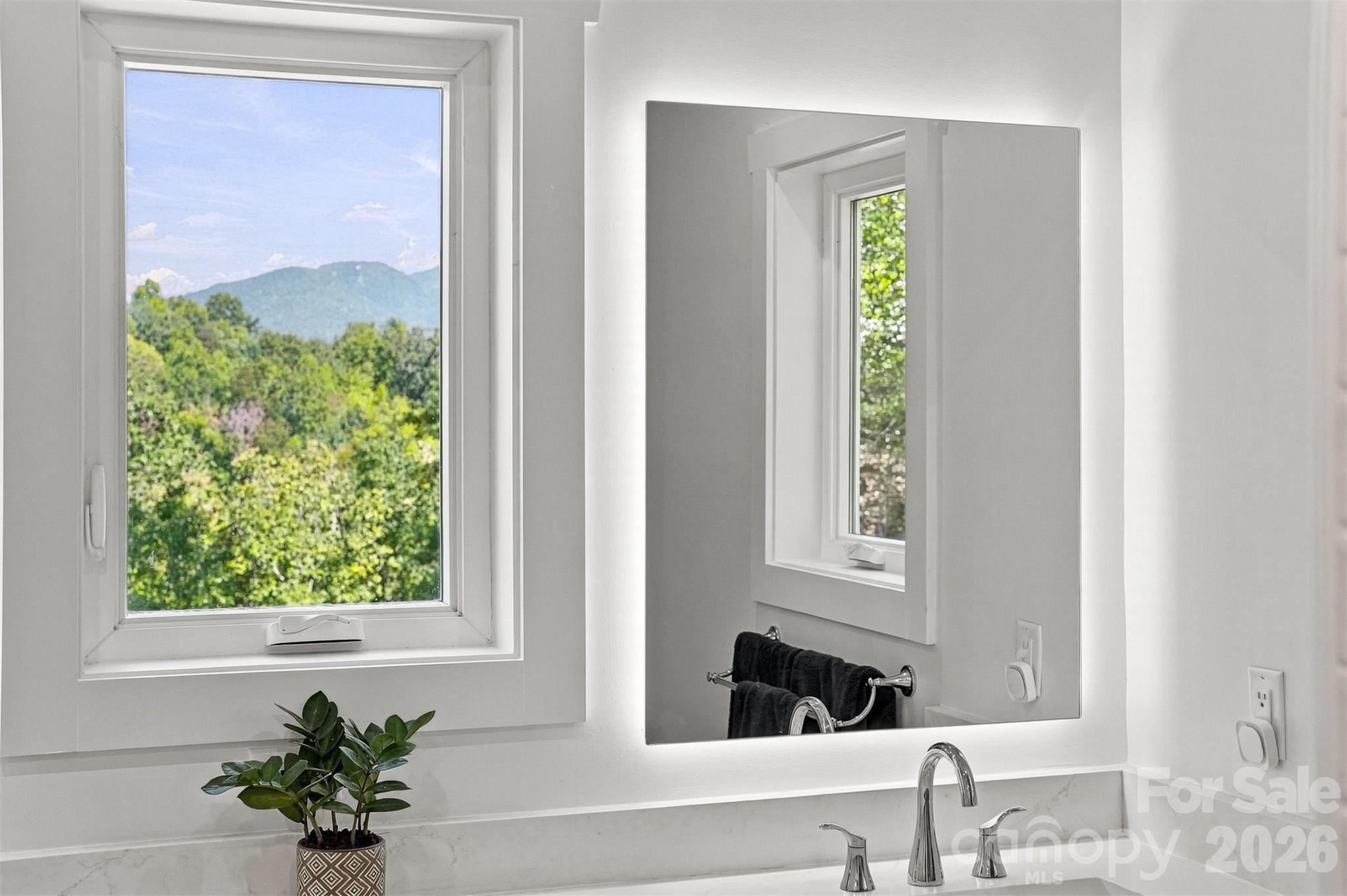 Primary Suite - 217 Sycamore Drive, Nebo