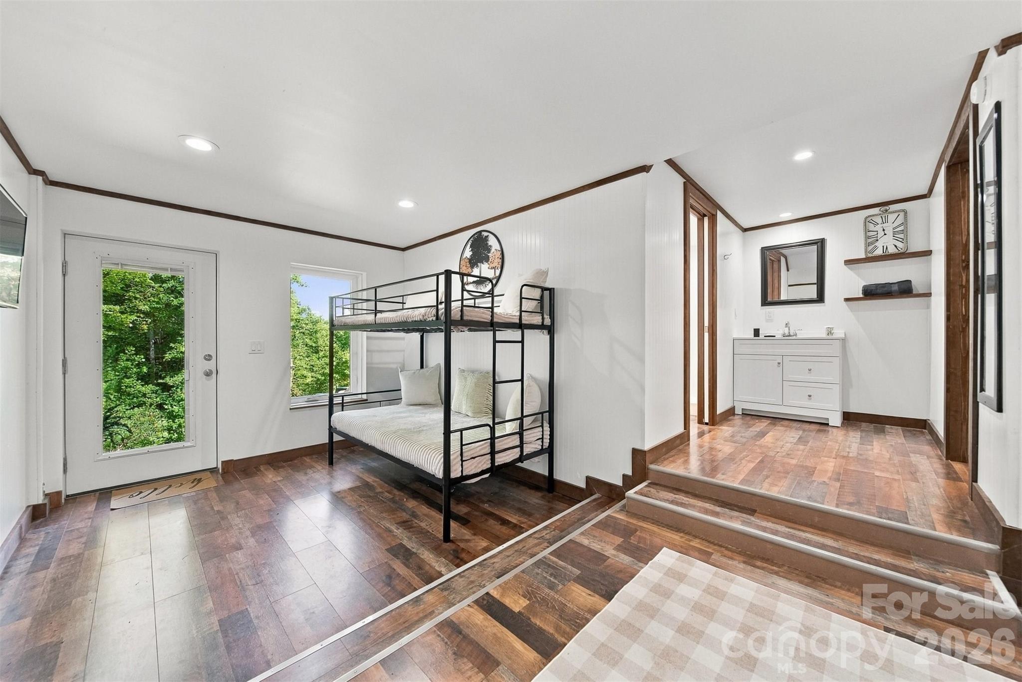 2nd living quarters - 217 Sycamore Drive, Nebo