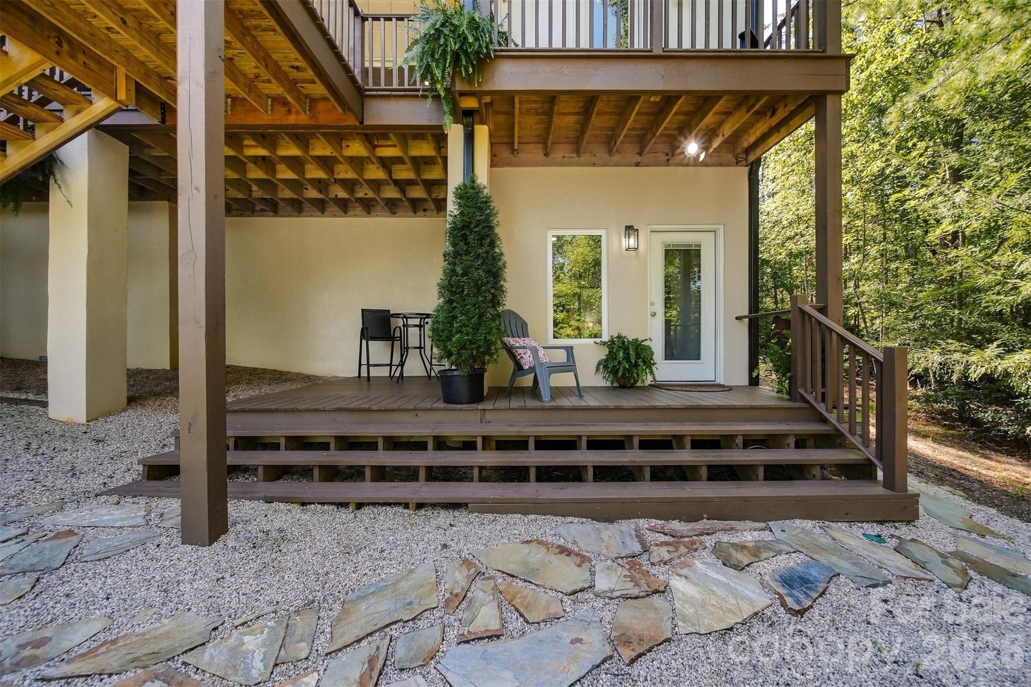 Deck off 2nd living quarters - 217 Sycamore Drive, Nebo