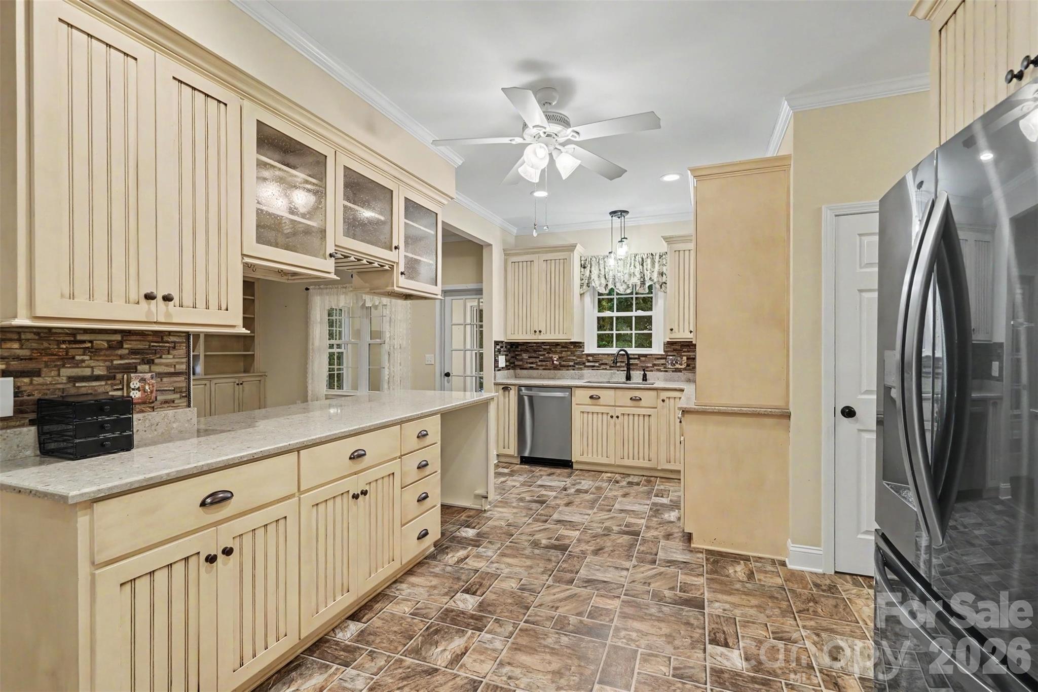 Single Family Residence at 5123 Beckenham Lane, Concord, photo 9 of 32