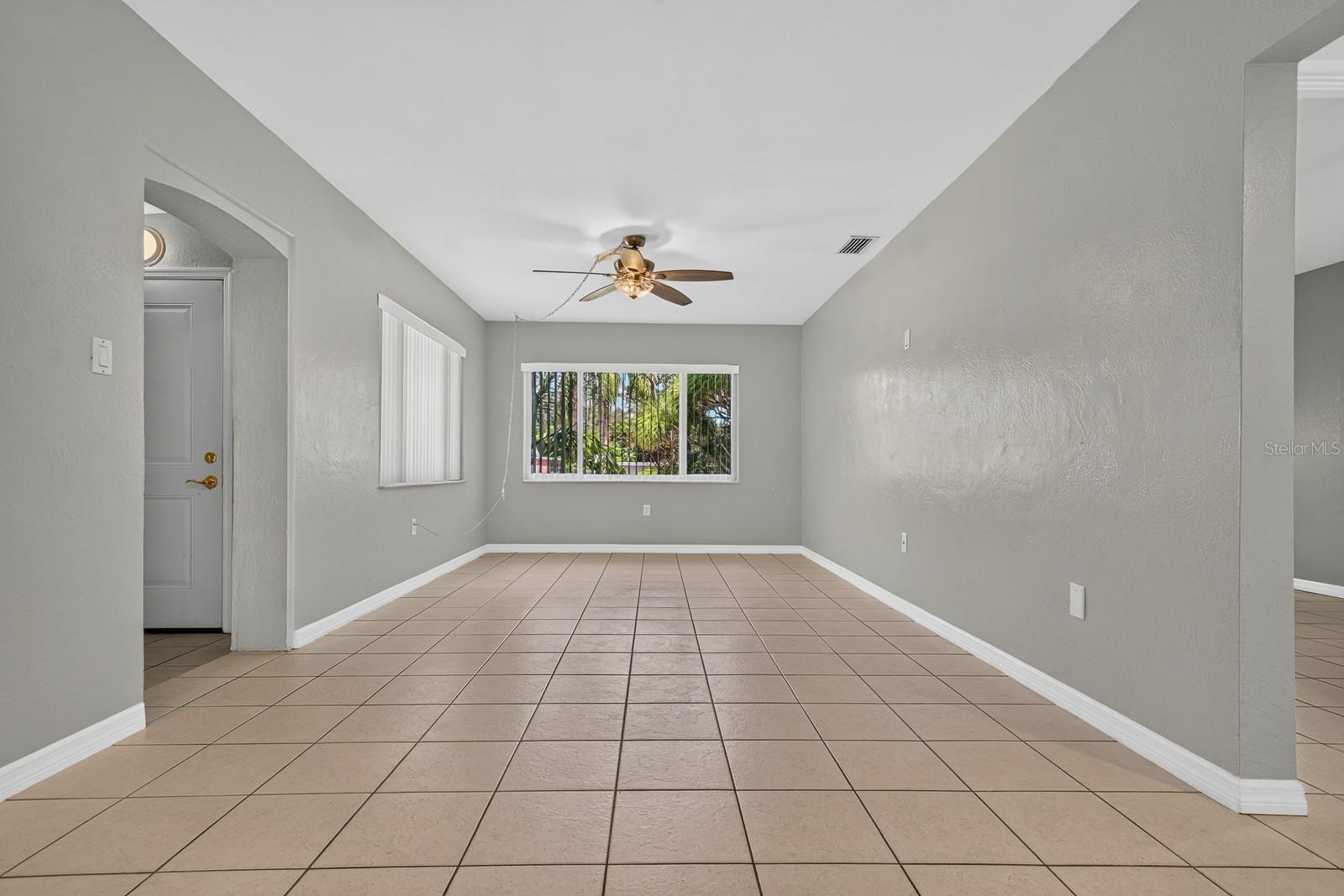 Single Family Residence at 10840 50TH AVE N, ST PETERSBURG, photo 4 of 42