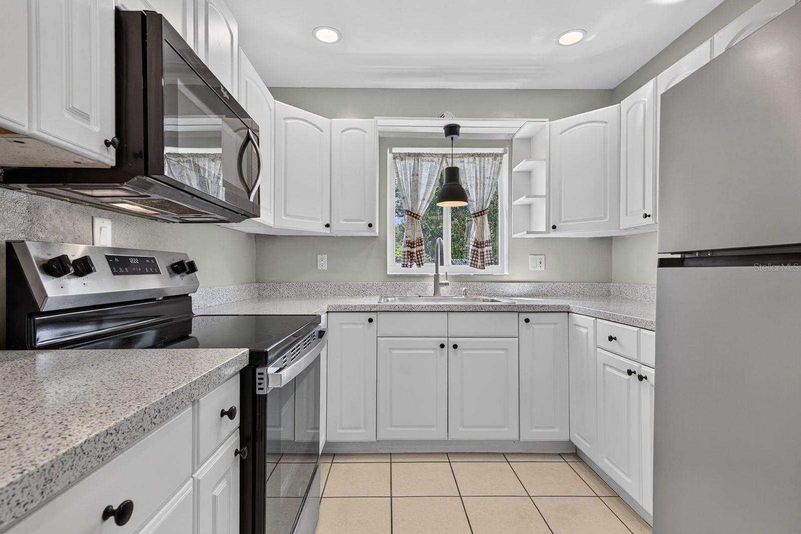 Single Family Residence at 10840 50TH AVE N, ST PETERSBURG, photo 11 of 42
