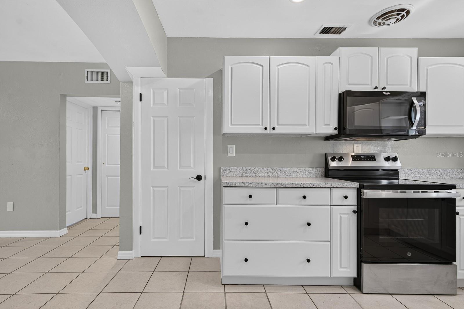 Single Family Residence at 10840 50TH AVE N, ST PETERSBURG, photo 14 of 42