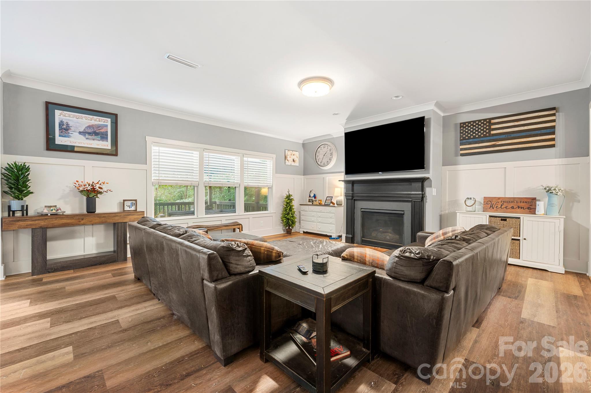 Single Family Residence at 1324 Huntcliff Drive, Waxhaw, photo 12 of 47