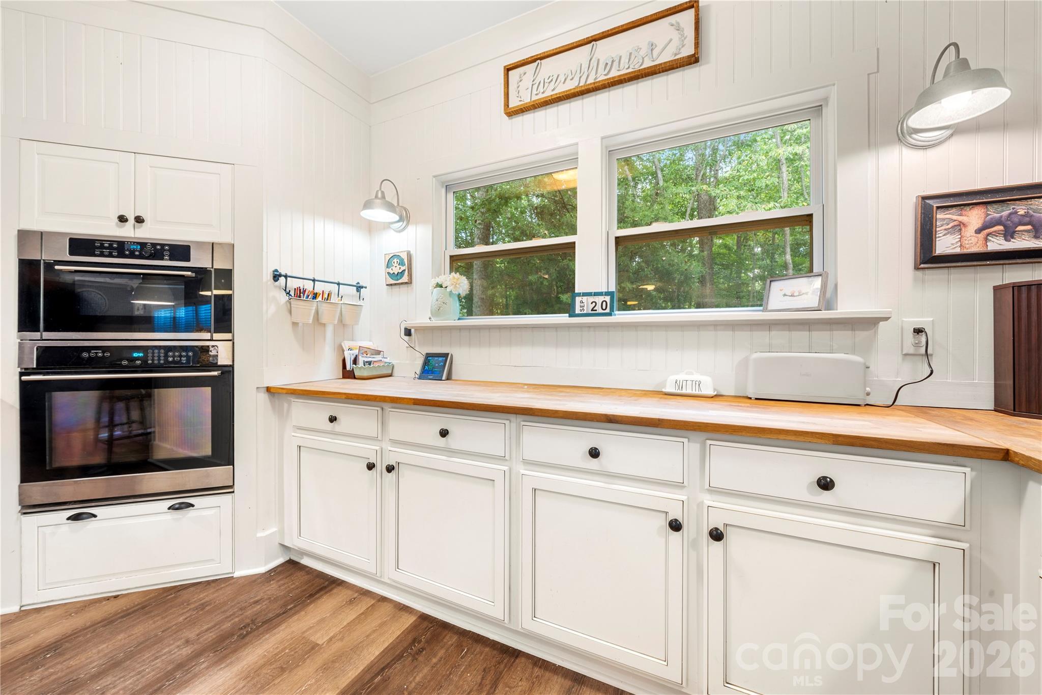 Single Family Residence at 1324 Huntcliff Drive, Waxhaw, photo 20 of 47