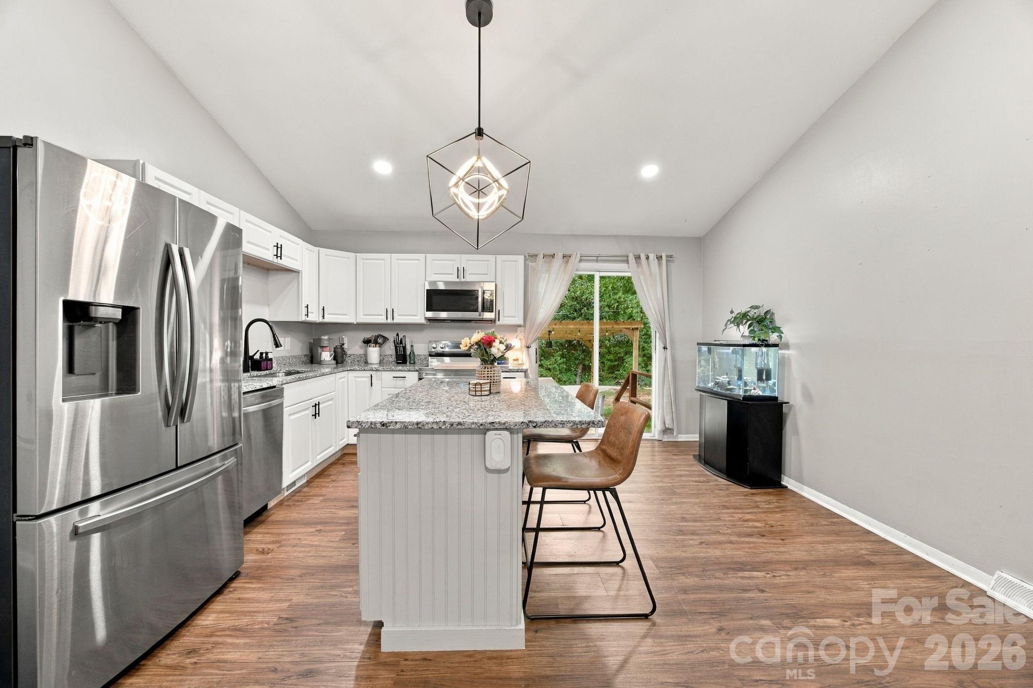 Single Family Residence at 7201 Lancashire Drive, Mint Hill, photo 6 of 19