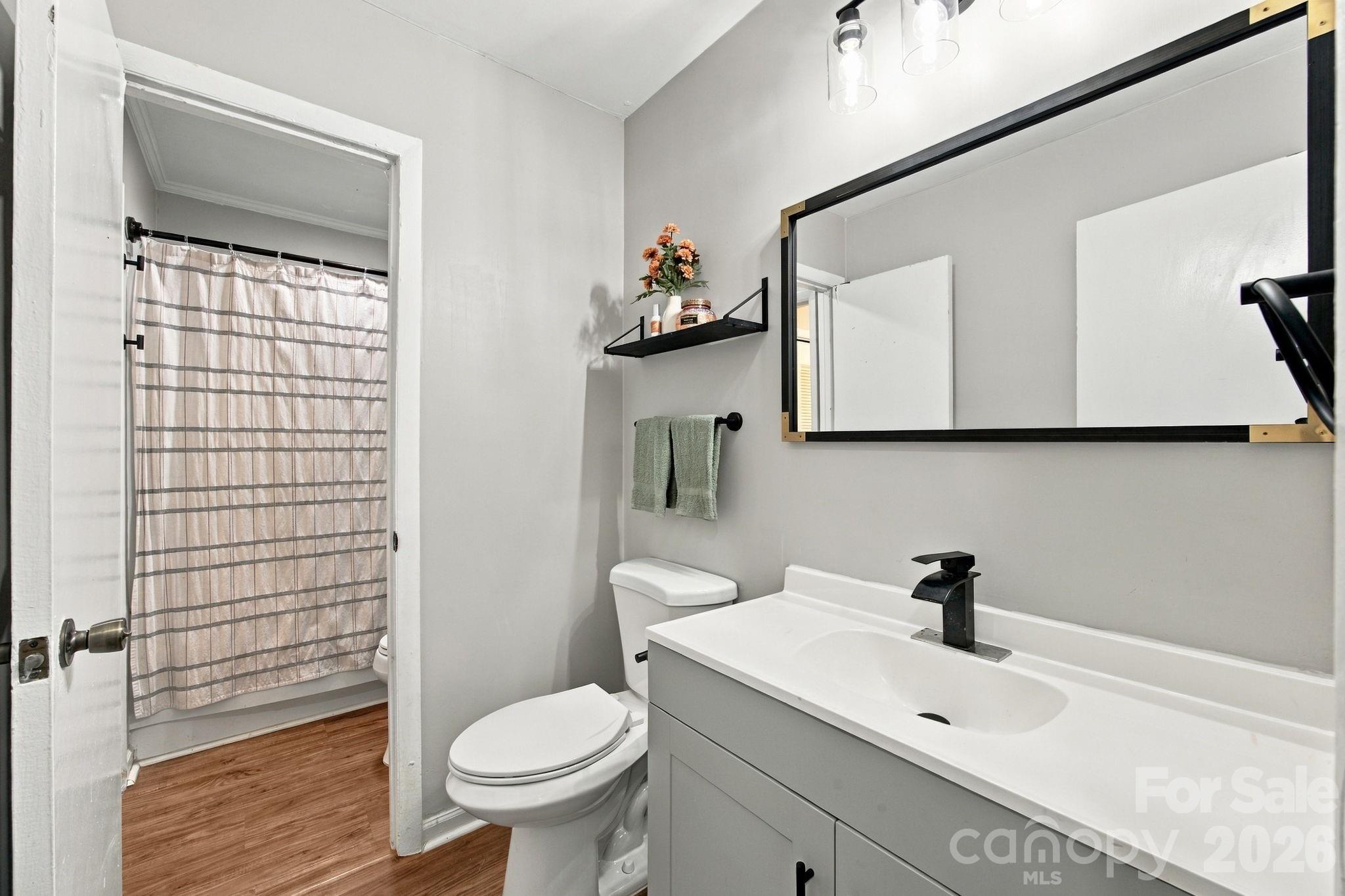 Single Family Residence at 7201 Lancashire Drive, Mint Hill, photo 15 of 19
