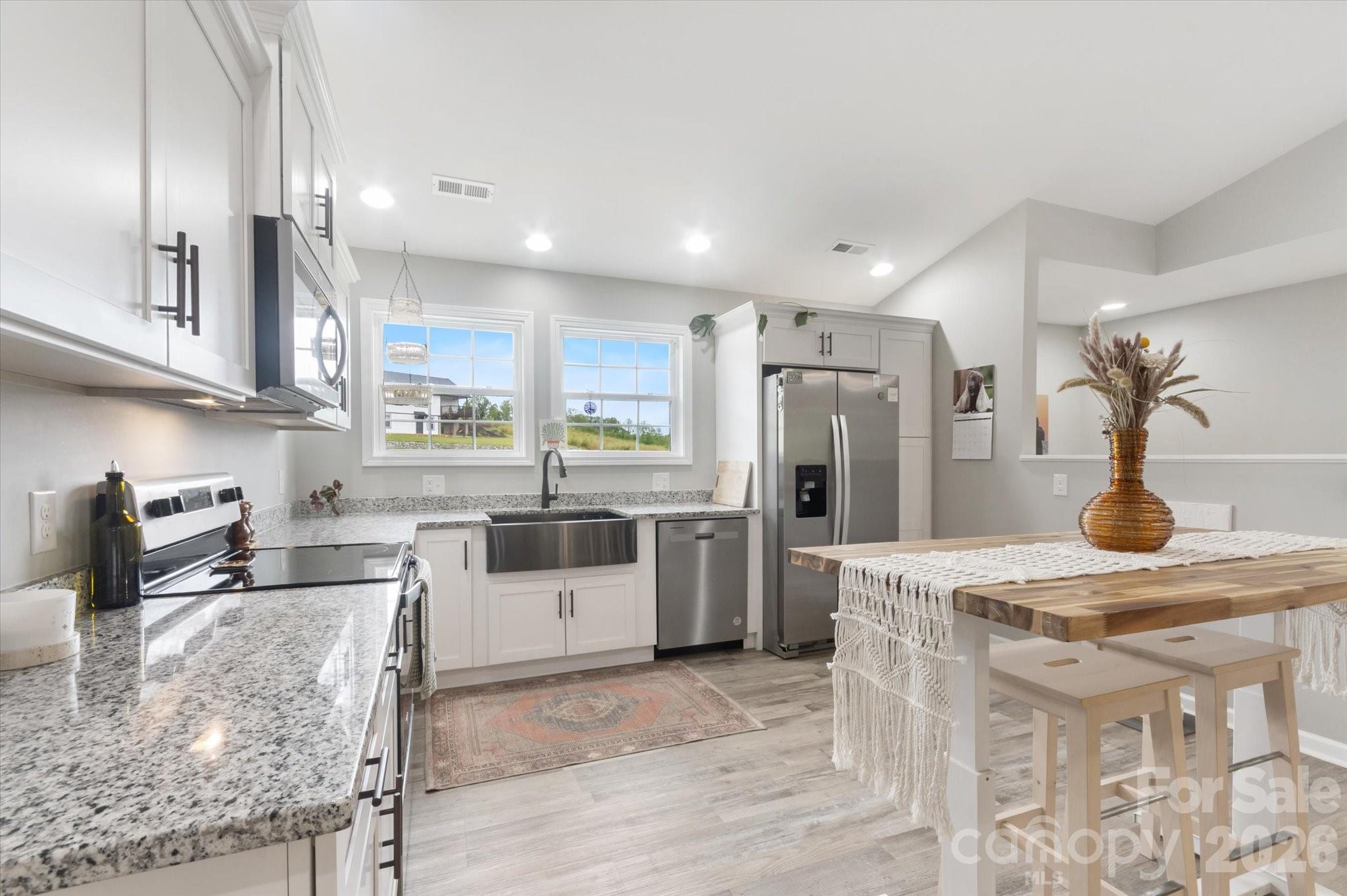 Single Family Residence at 62 Mountain Springs Drive, Nebo, photo 5 of 34