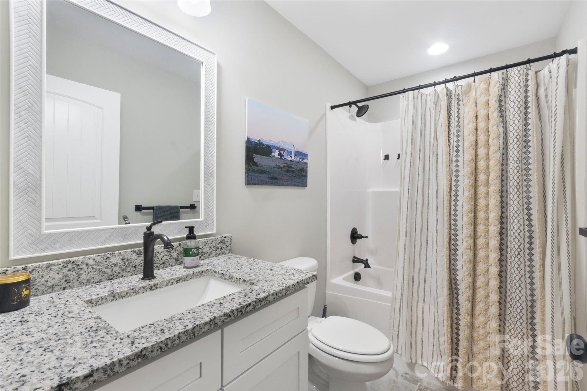 Single Family Residence at 62 Mountain Springs Drive, Nebo, photo 11 of 34