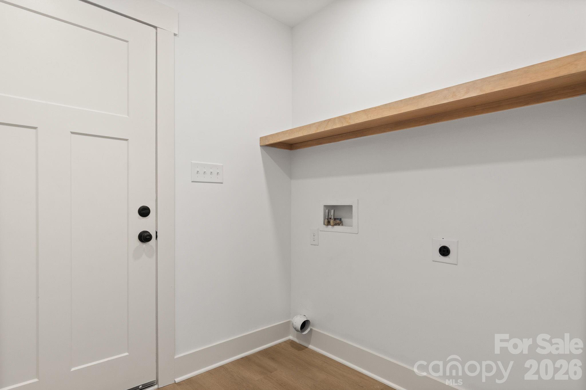 Laundry room - 137 McCorkle Street, York