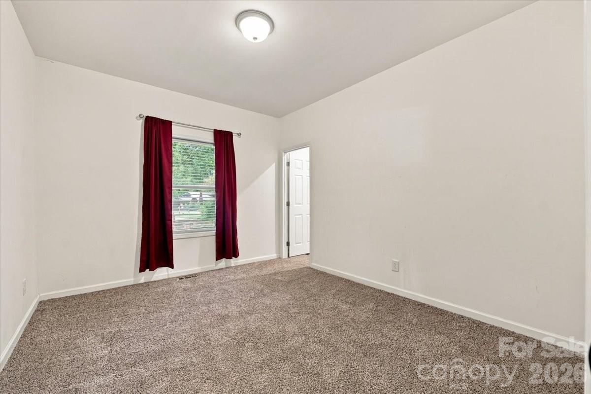 Single Family Residence at 2481 Shelton Avenue, Statesville, photo 21 of 44