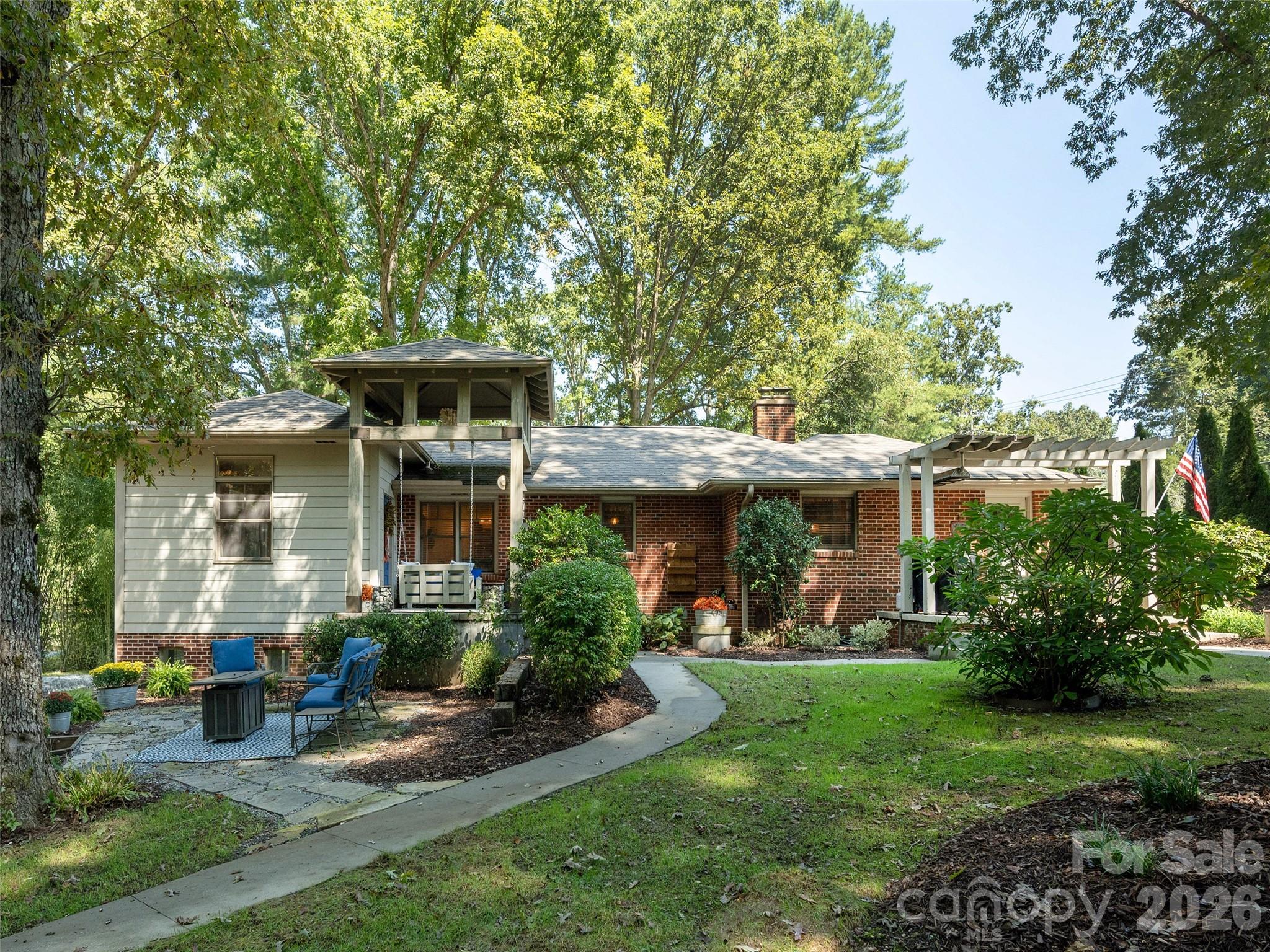 Single Family Residence at 275 S Rugby Road, Hendersonville, photo 3 of 41
